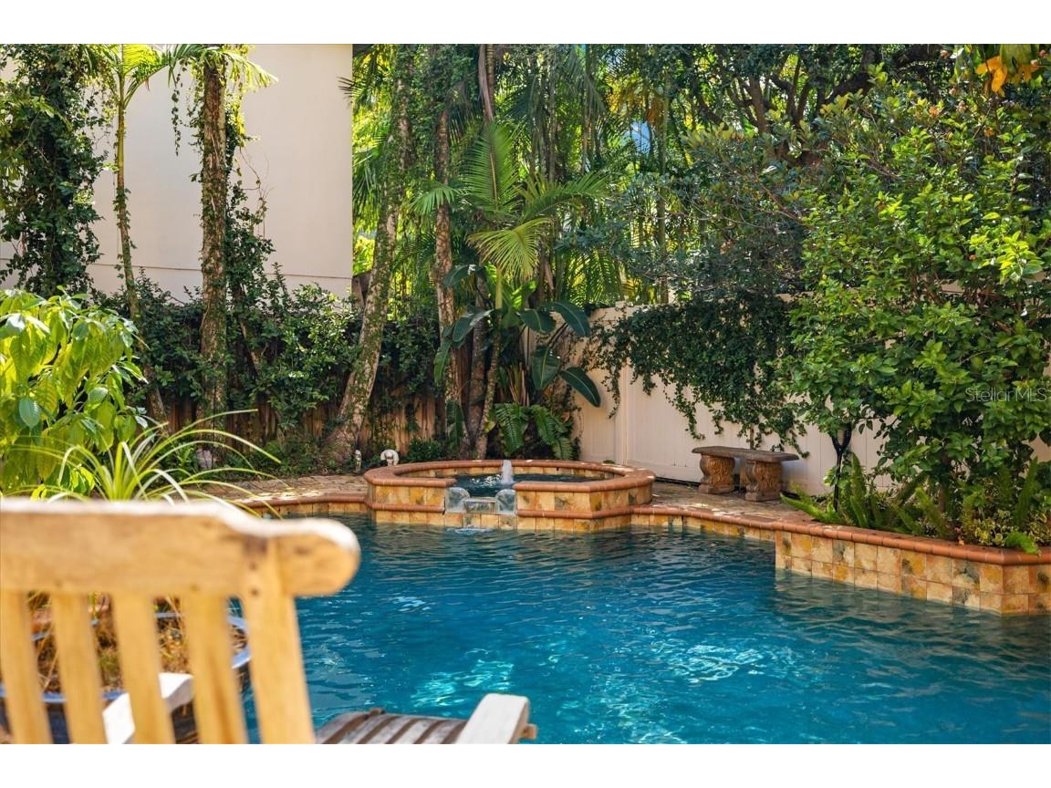 1724 Cherry Lane Sarasota FL 34236 A4668989 image55