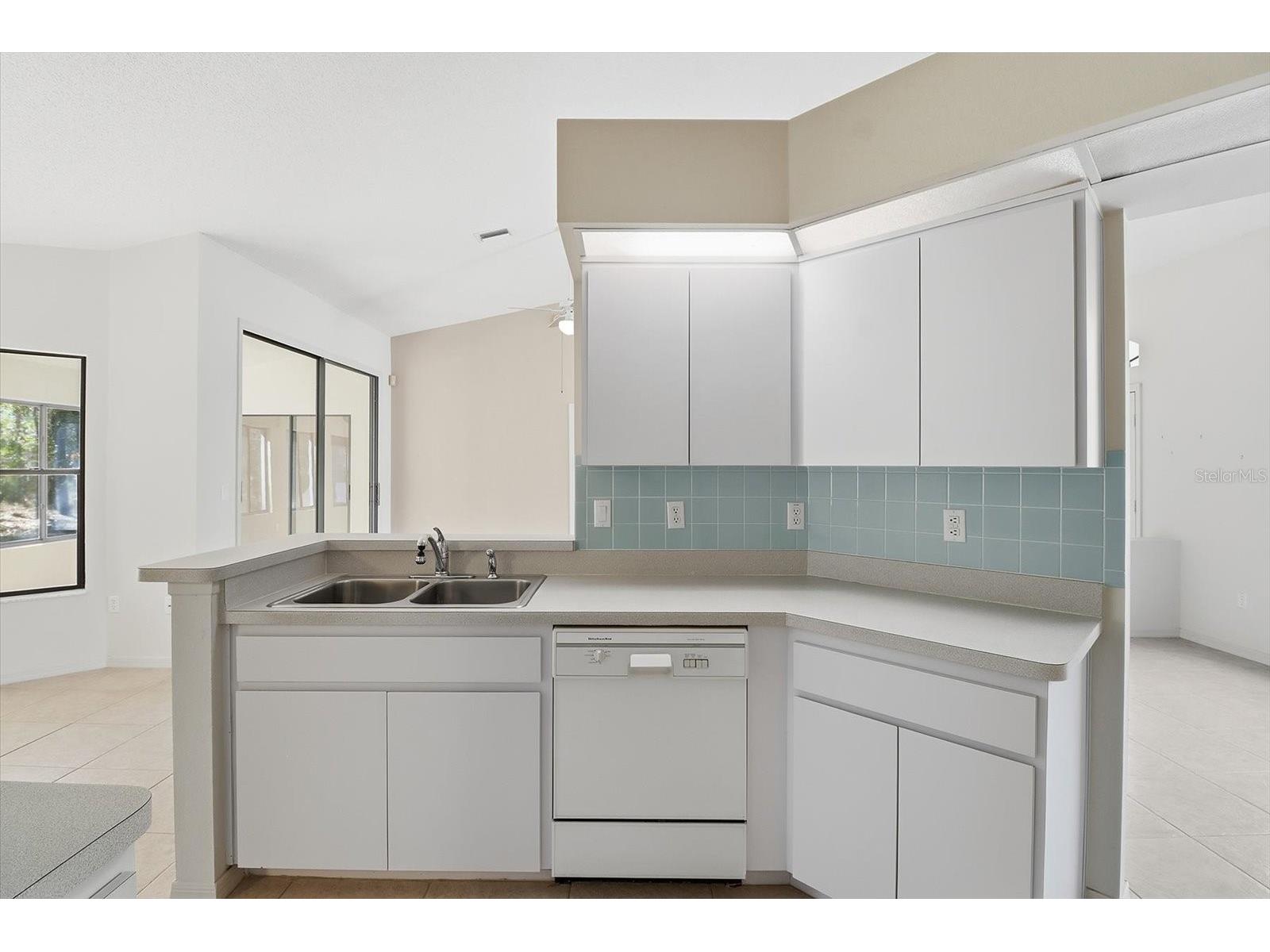 1724 E Mckinley Street Hernando FL 34442 TB8469705 image19