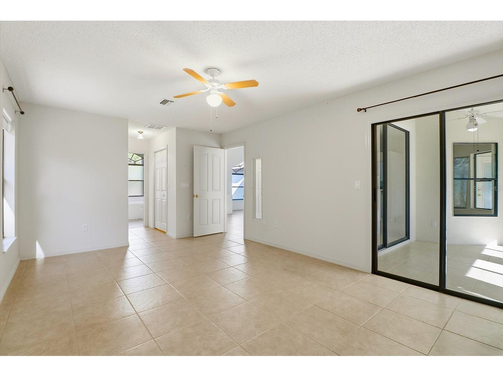 1724 E Mckinley Street Hernando FL 34442 TB8469705 image4