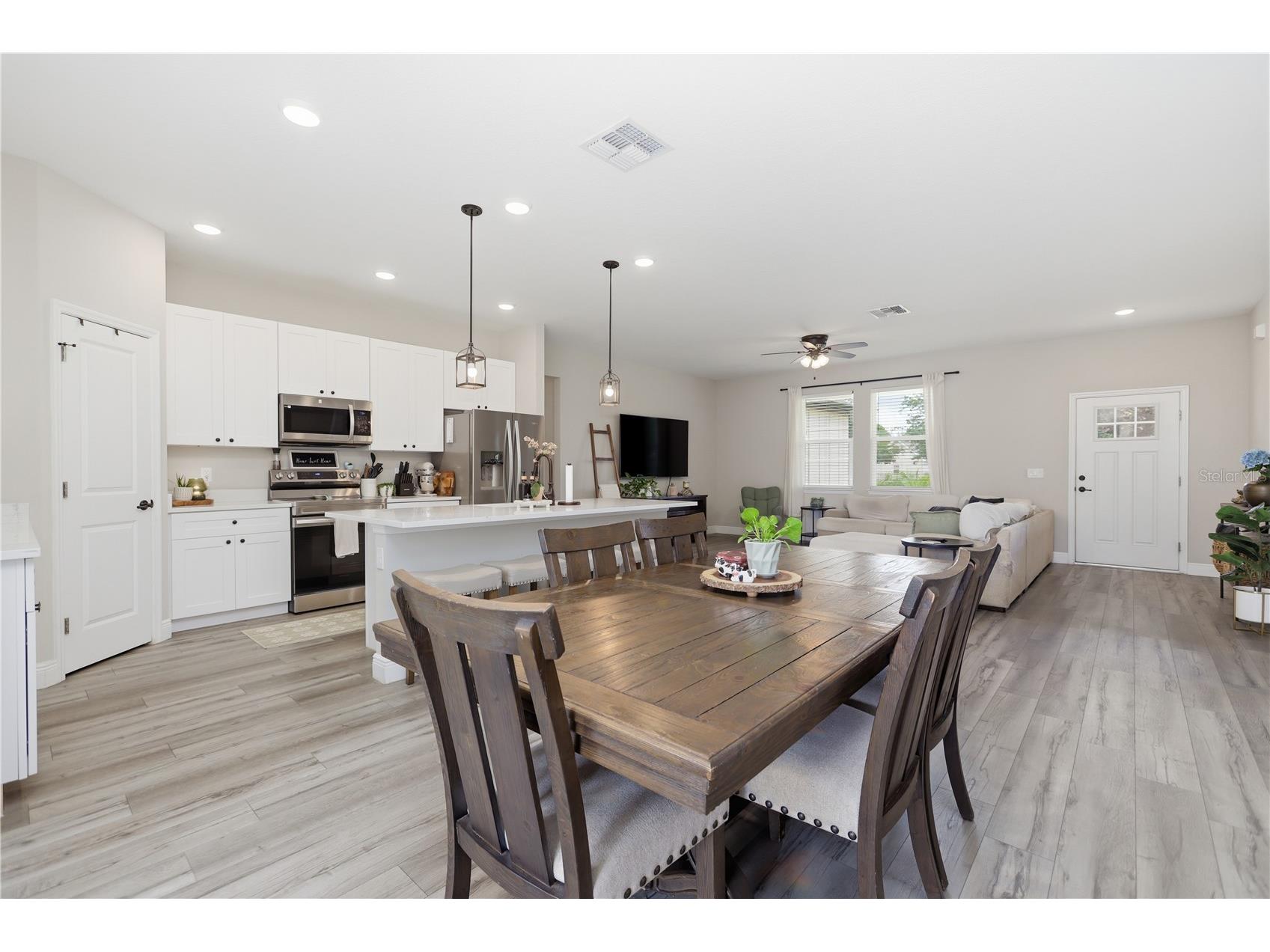 1724 Santiago Street Deland FL 32720 - LAKE BERESFORD V4949176 image11