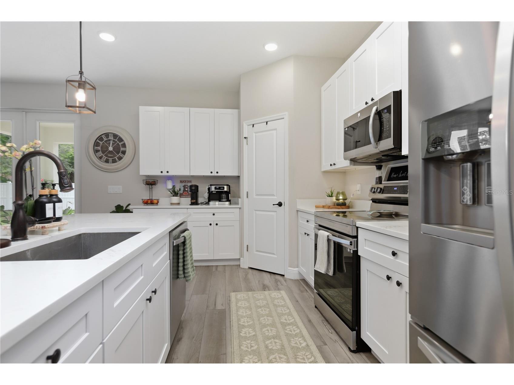 1724 Santiago Street Deland FL 32720 - LAKE BERESFORD V4949176 image14