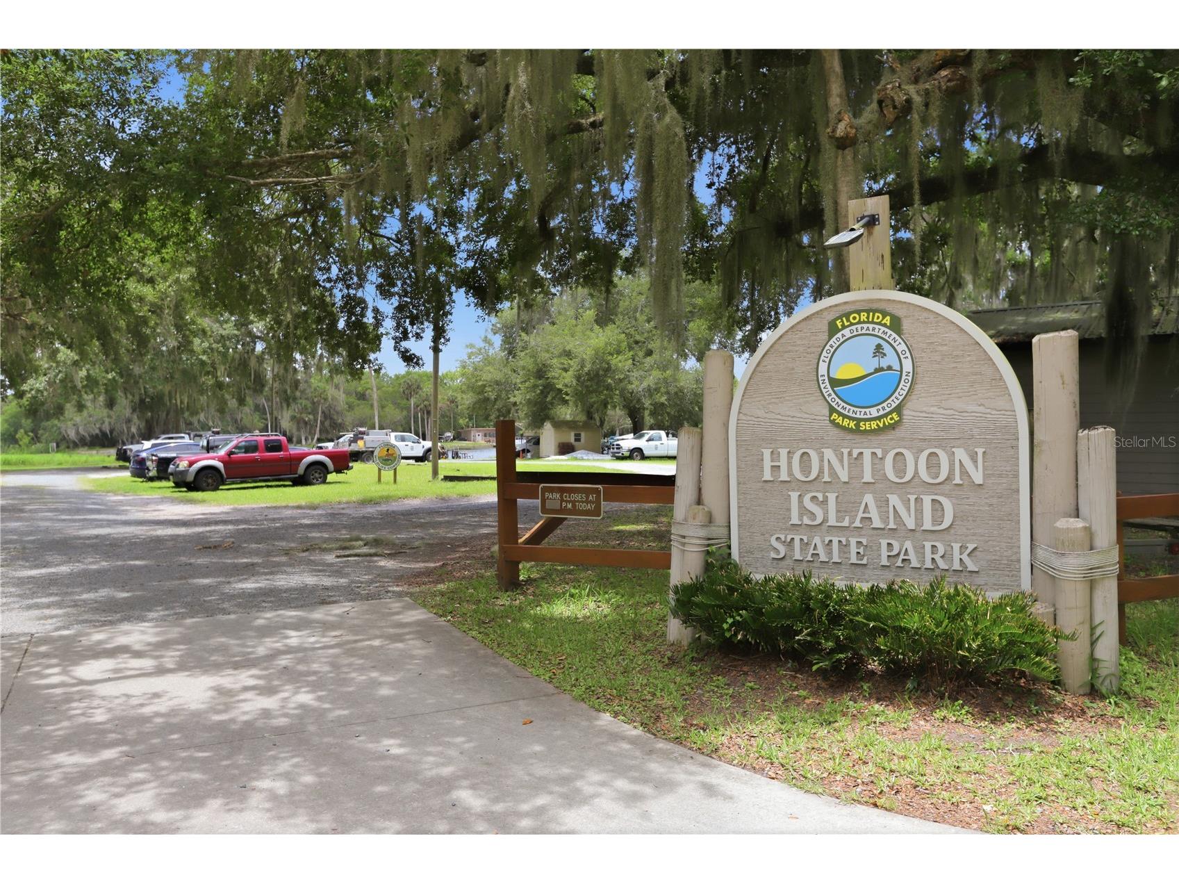 1724 Santiago Street Deland FL 32720 - LAKE BERESFORD V4949176 image40