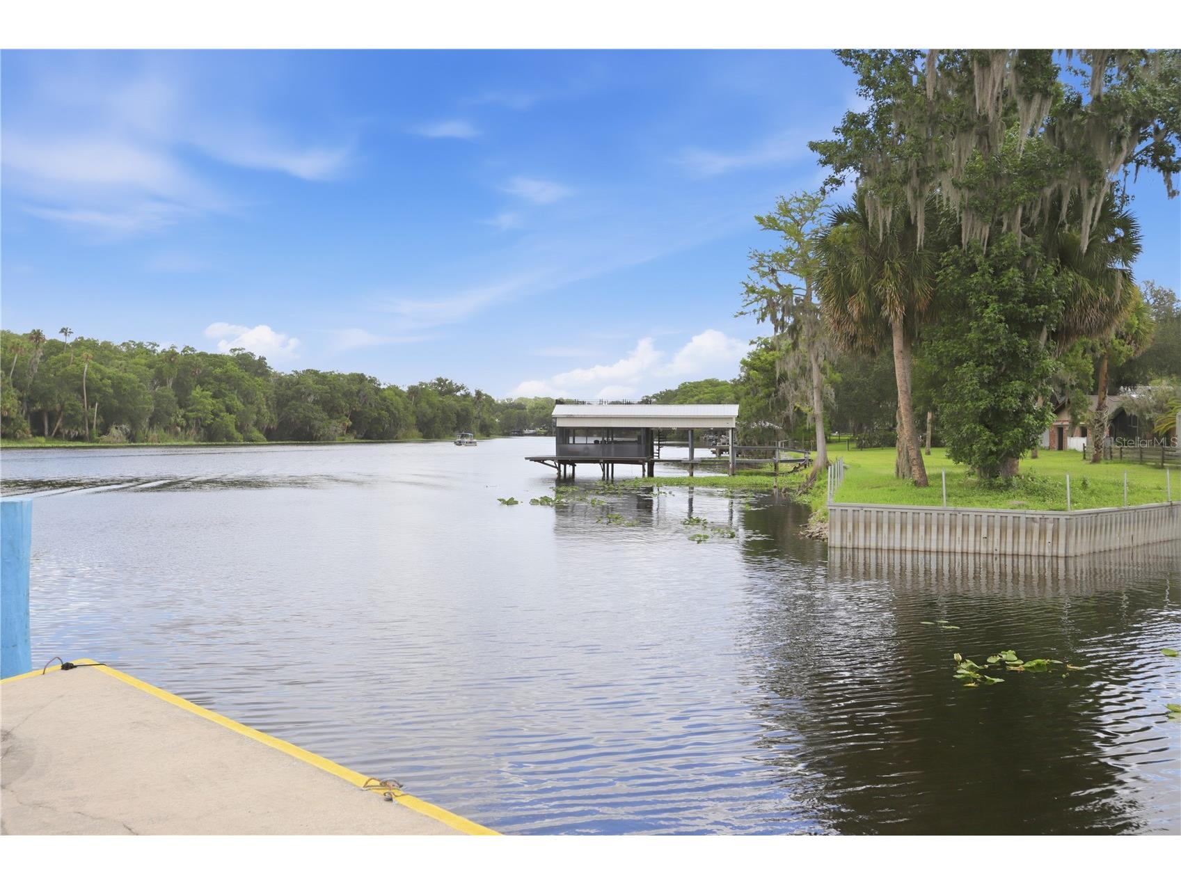 1724 Santiago Street Deland FL 32720 - LAKE BERESFORD V4949176 image42