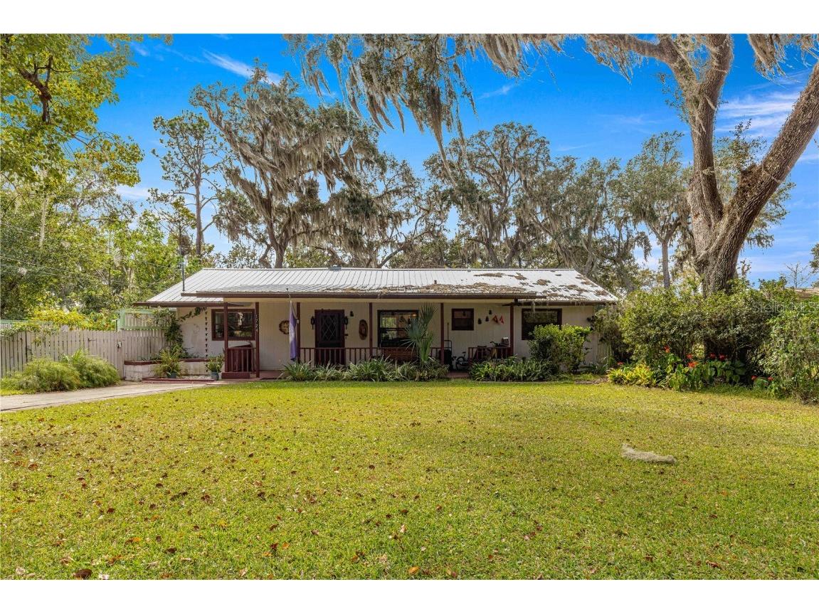 1724 SE 164th Circle Ocklawaha FL 32179 OM689043 image1