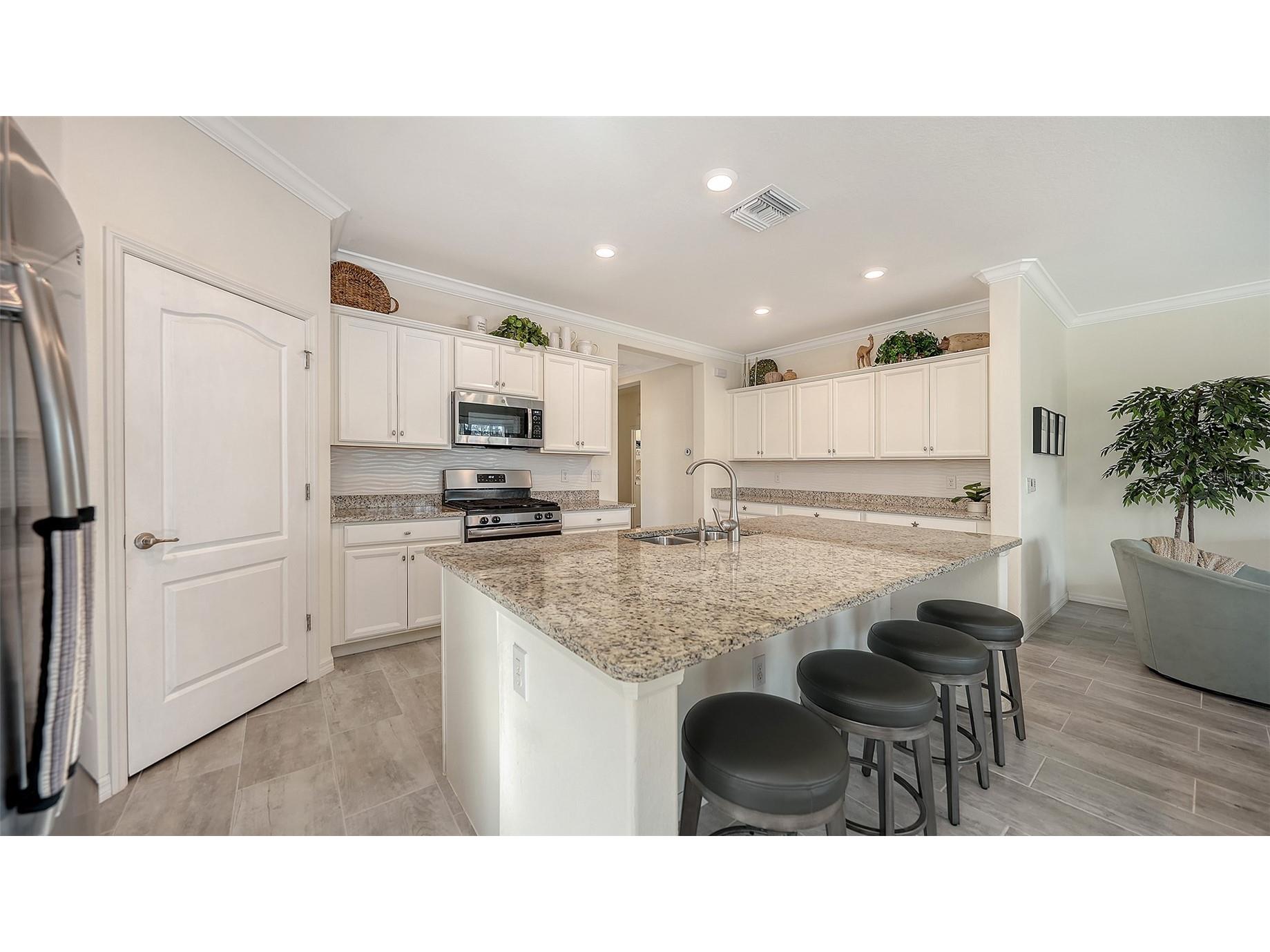 17241 Blue Ridge Place Bradenton FL 34211 A4687176 image8