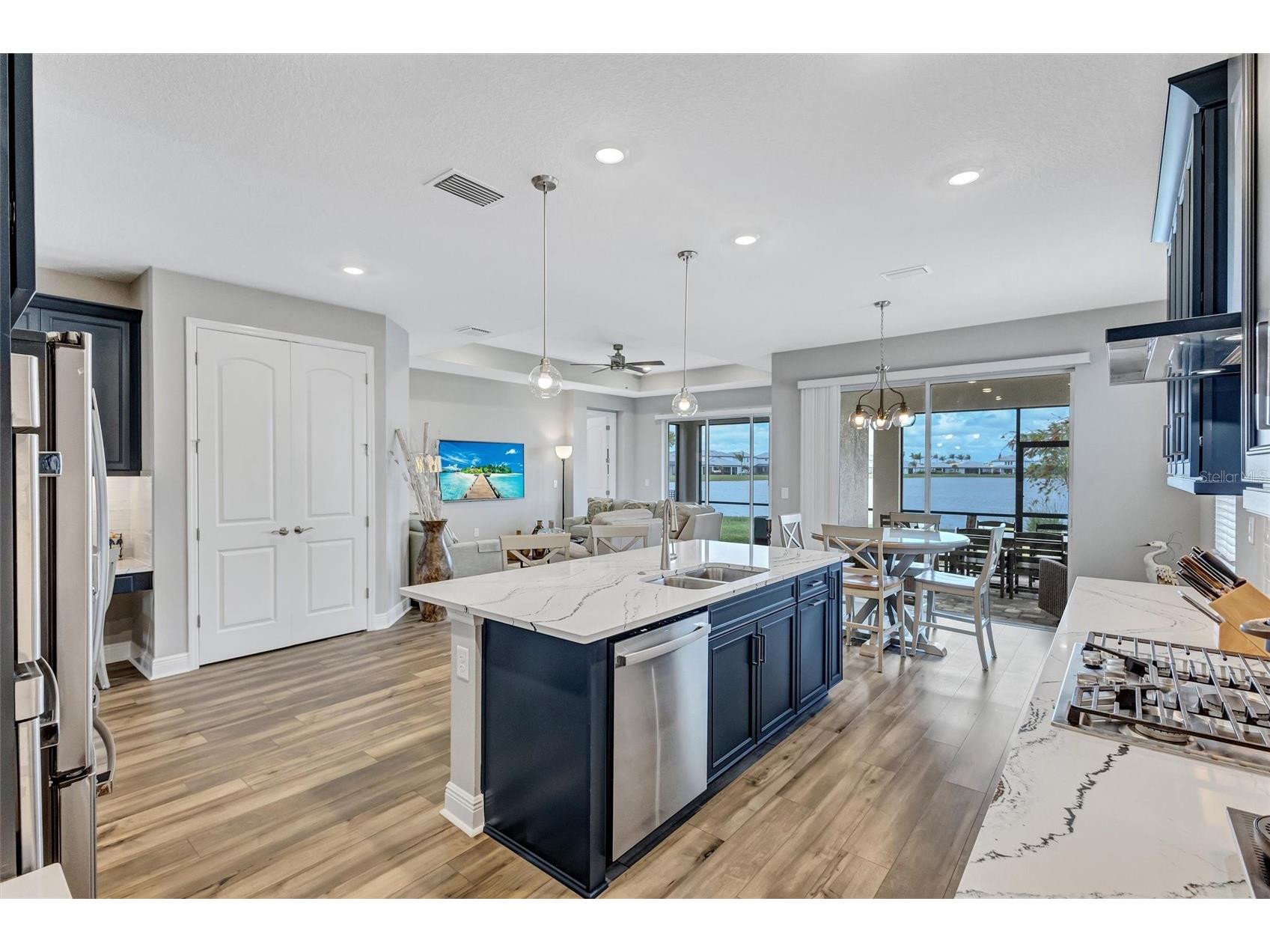 17241 Savory Mist Circle Bradenton FL 34211 A4689530 image8