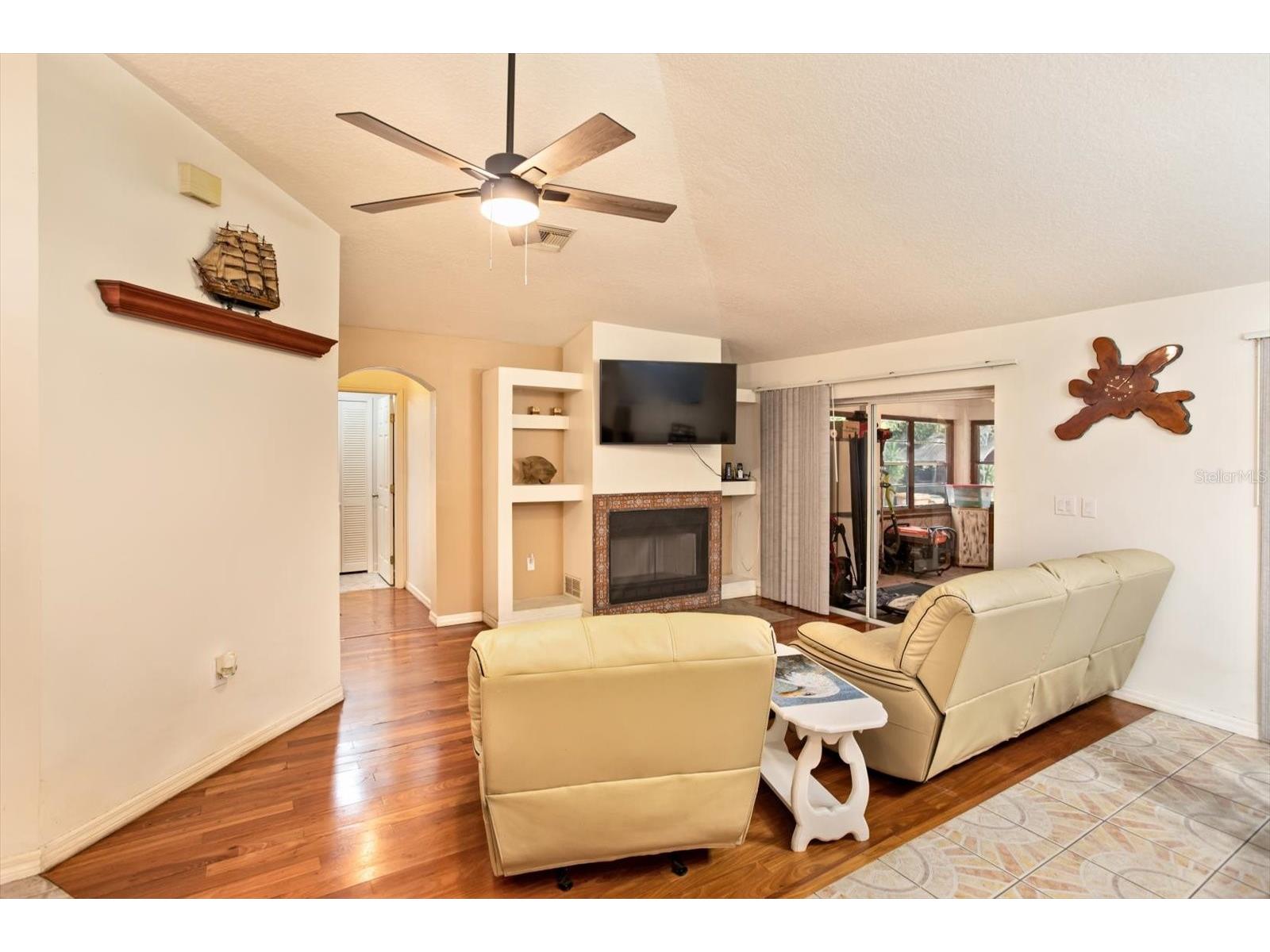 17249 Holly Court Umatilla FL 32784 O6415006 image4