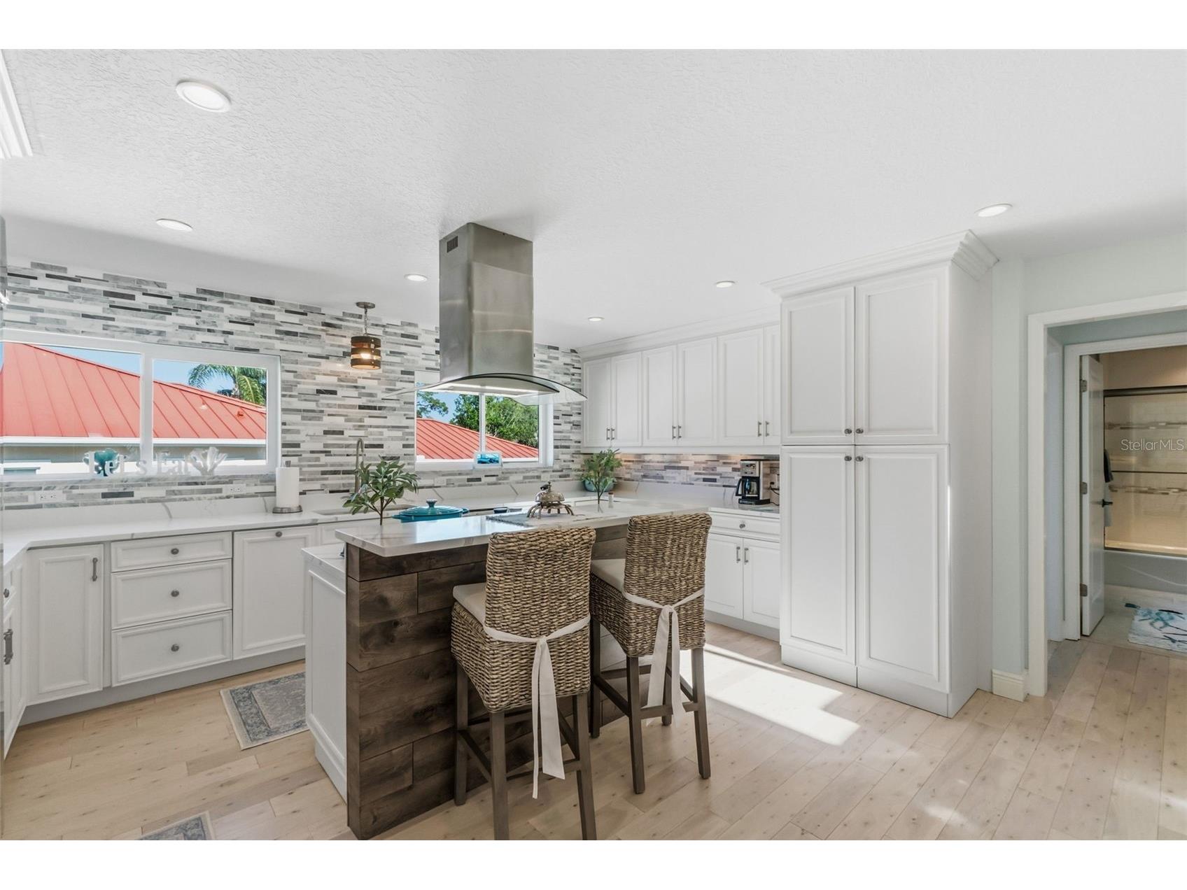 1725 Baywood Drive Sarasota FL 34231 A4680848 image40