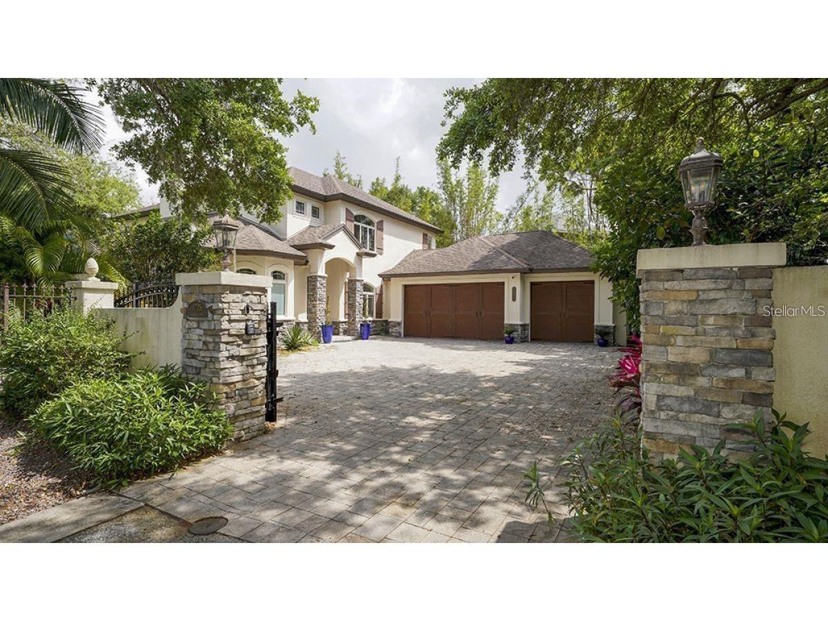 1725 Bonita Court Sarasota FL 34239 A4655035 image1