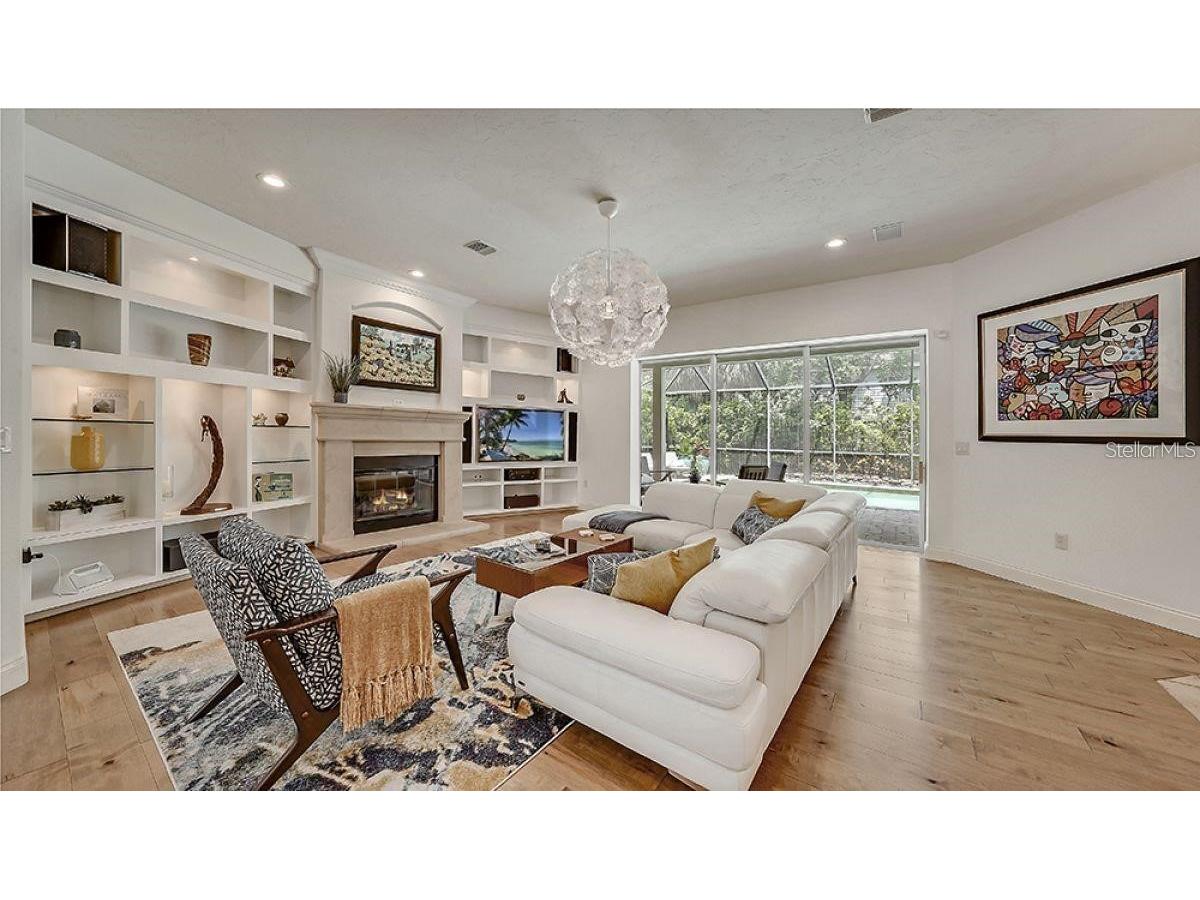 1725 Bonita Court Sarasota FL 34239 A4655035 image10