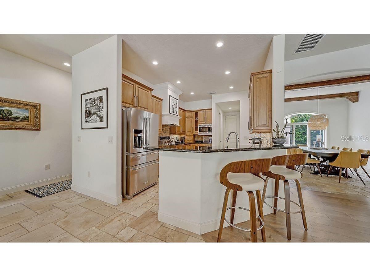 1725 Bonita Court Sarasota FL 34239 A4655035 image16