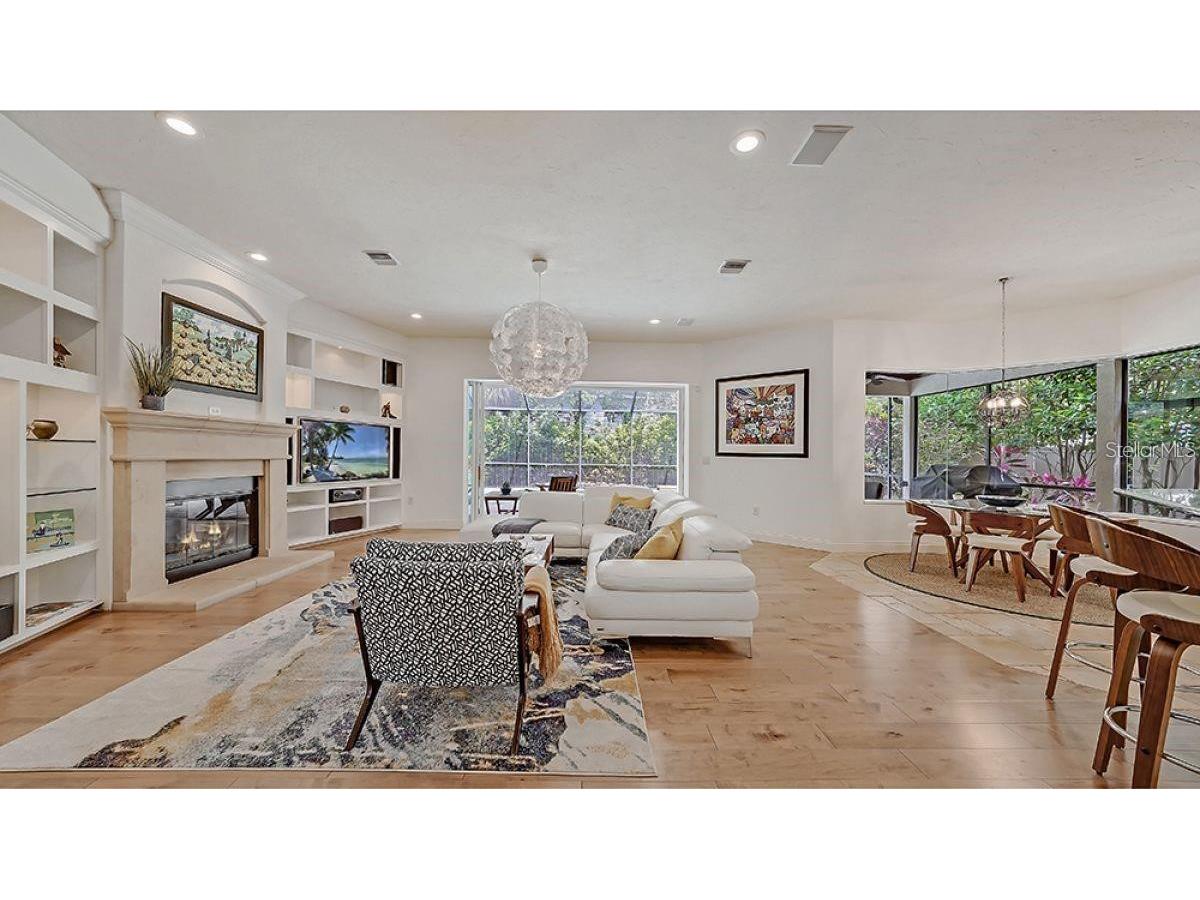 1725 Bonita Court Sarasota FL 34239 A4655035 image19