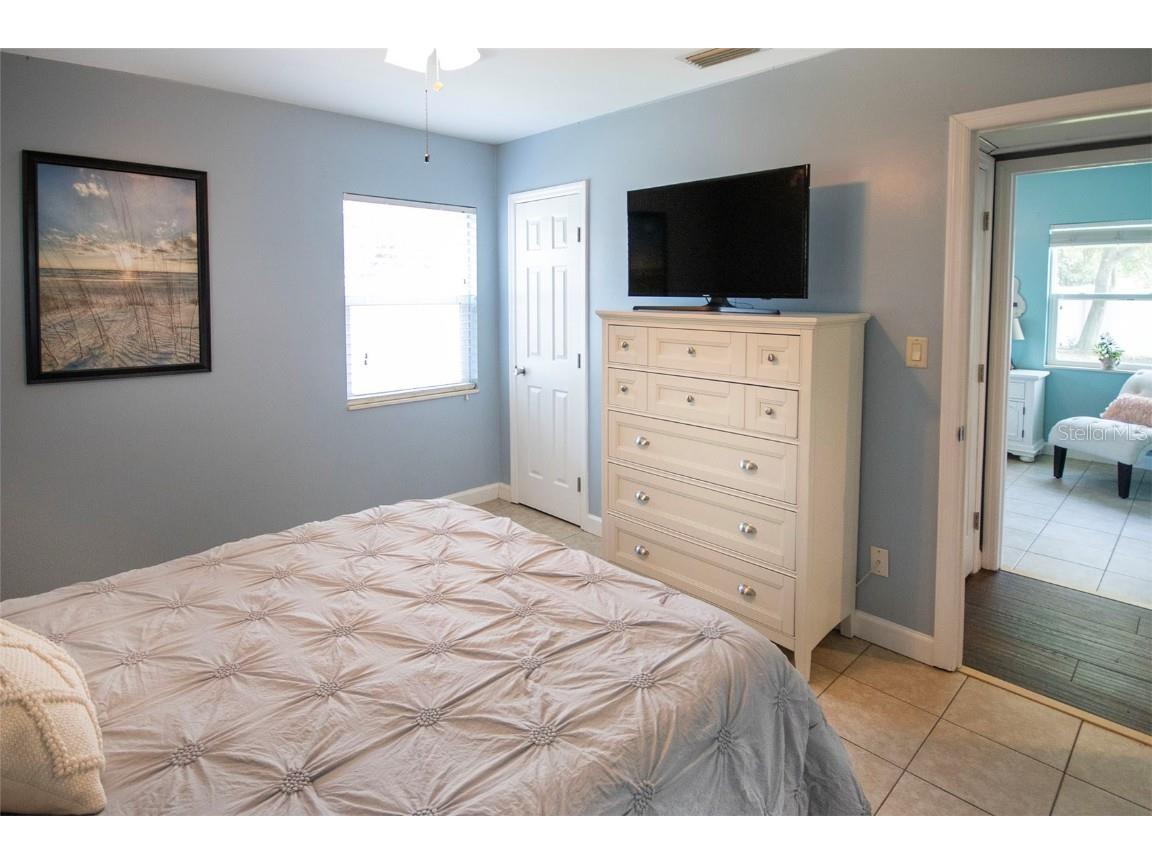 1725 Bradshaw Lane N Saint Petersburg FL 33710 TB8448917 image21