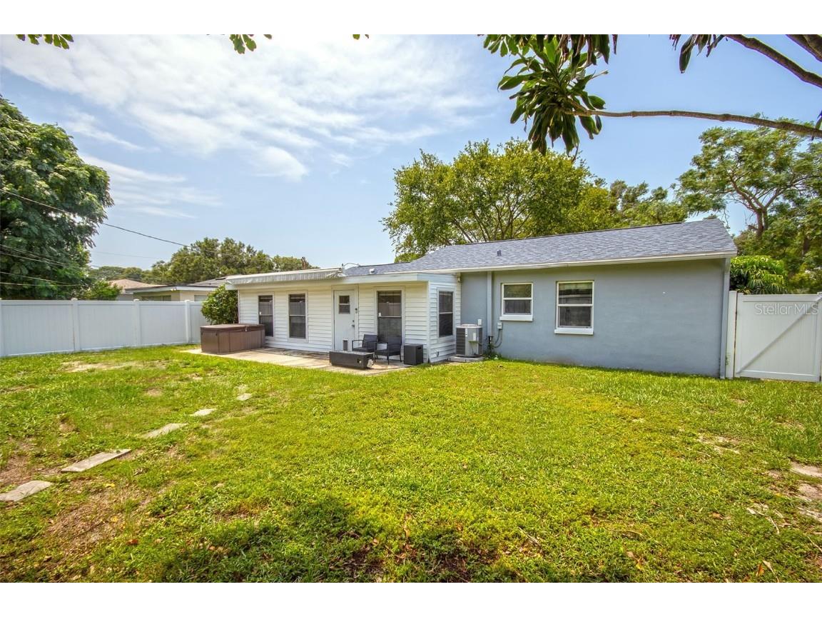 1725 Bradshaw Lane N Saint Petersburg FL 33710 TB8448917 image28