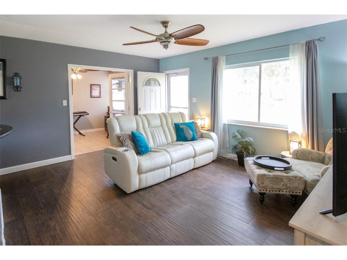 1725 Bradshaw Lane N Saint Petersburg FL 33710 TB8448917 image4