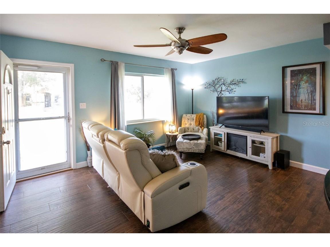 1725 Bradshaw Lane N Saint Petersburg FL 33710 TB8448917 image6