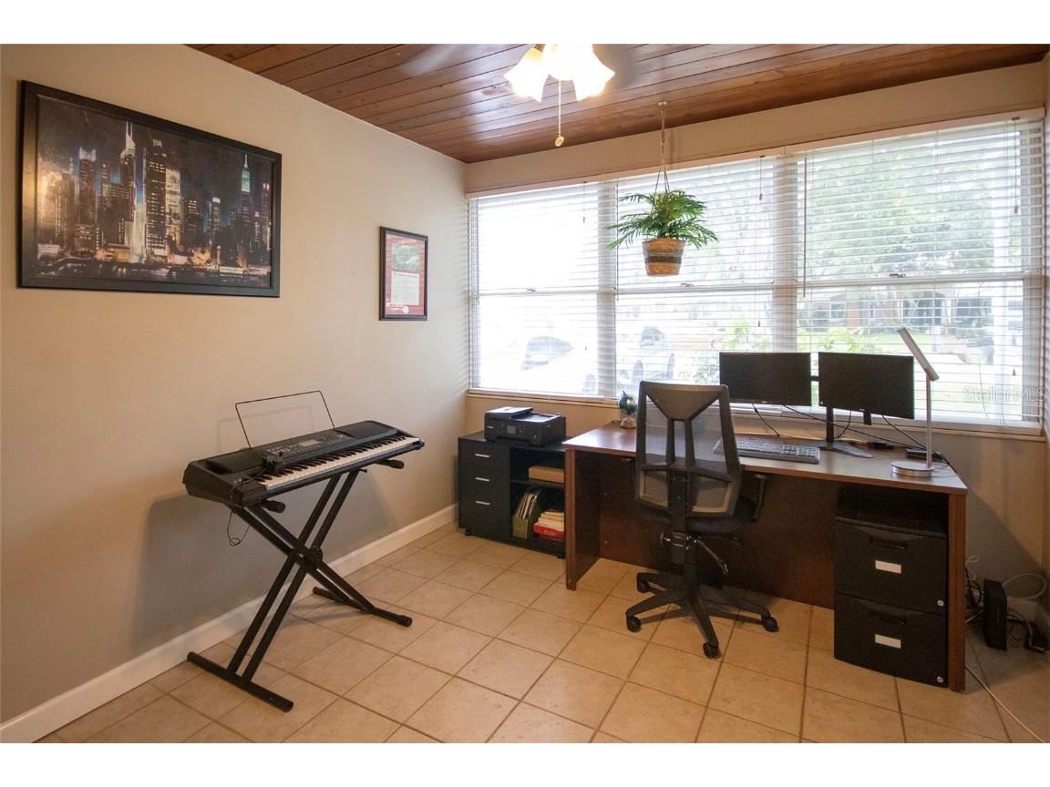 1725 Bradshaw Lane N Saint Petersburg FL 33710 TB8448917 image8