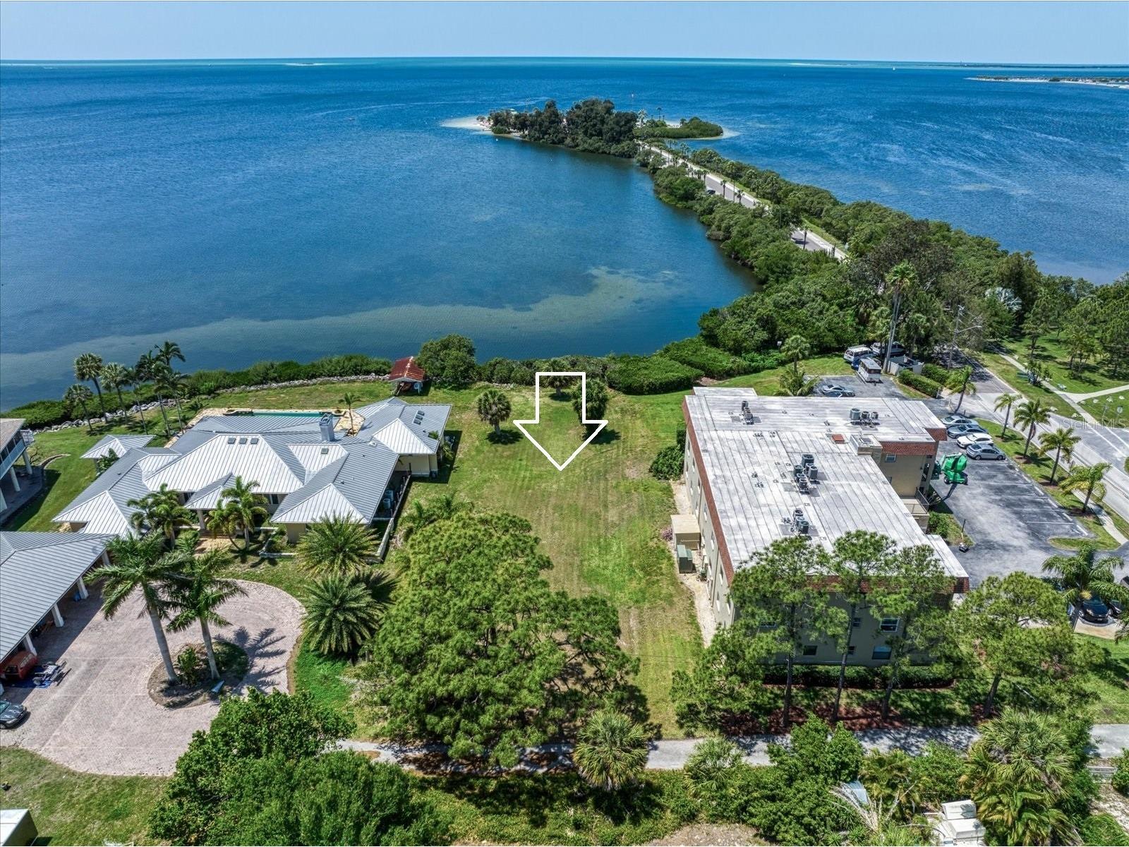 1725 Gulf Road Tarpon Springs FL 34689 - GULF OF MEXICO TB8515144 image1
