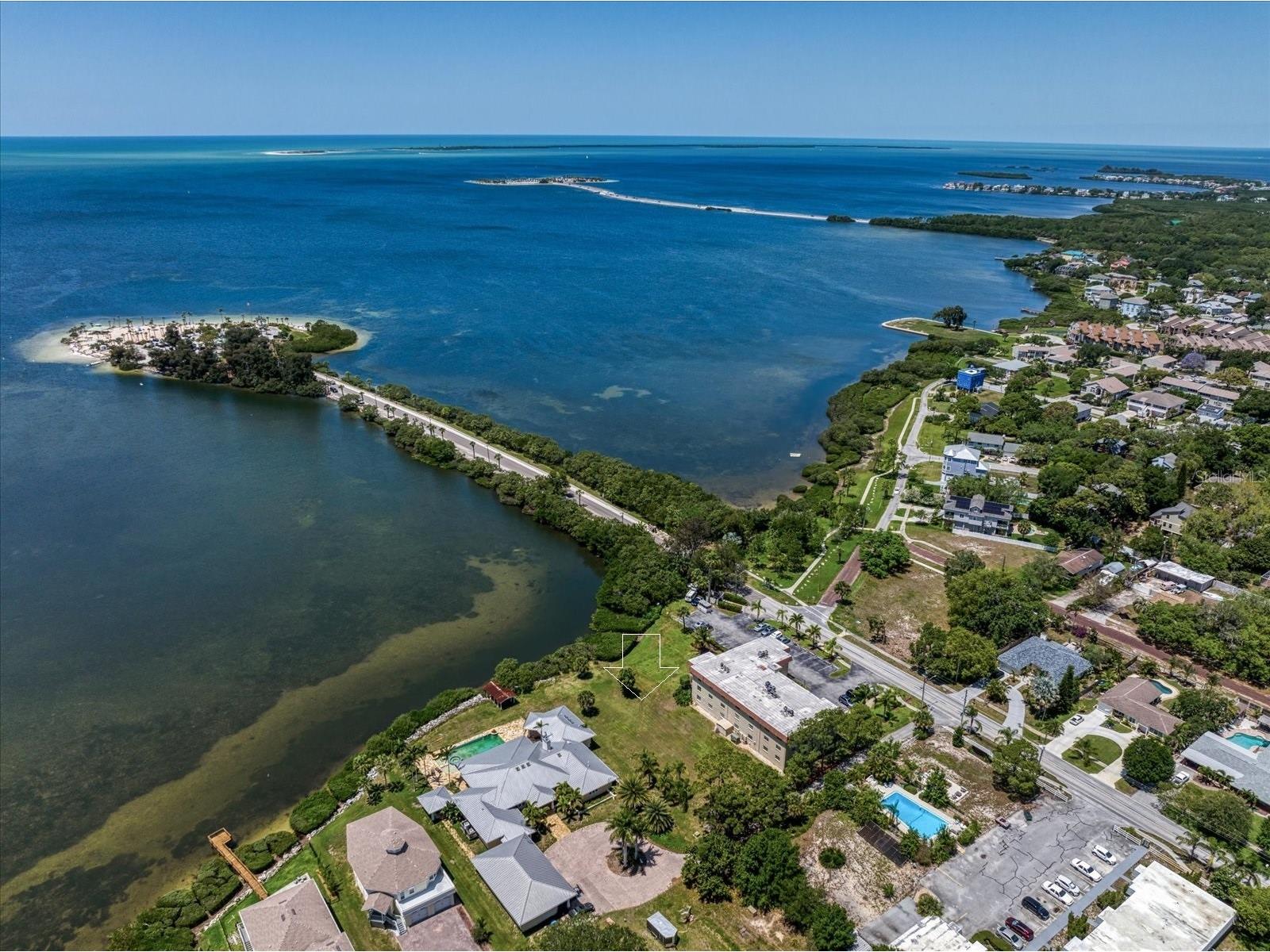 1725 Gulf Road Tarpon Springs FL 34689 - GULF OF MEXICO TB8515144 image4