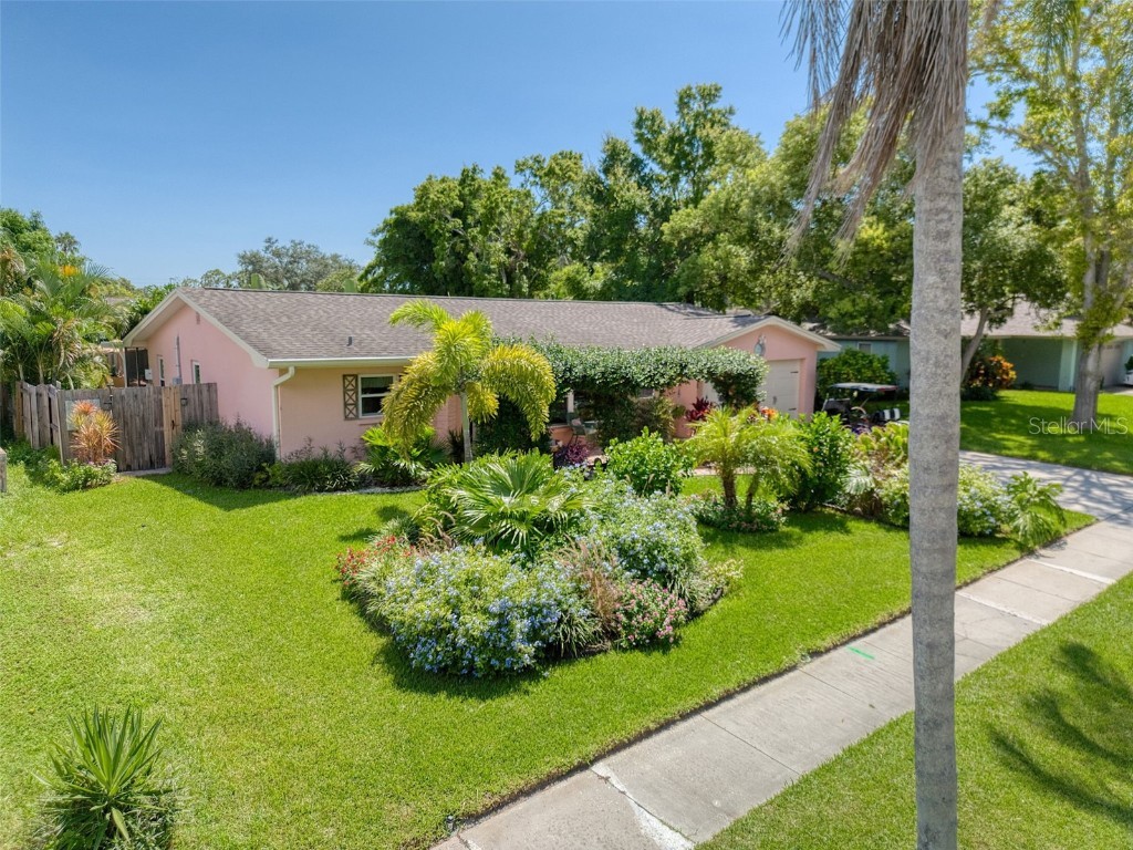 1725 Hitching Post Lane Dunedin FL 34698 TB8418031 image1