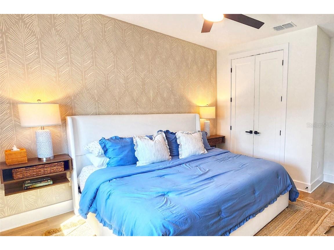 1725 Massachusetts Avenue NE Saint Petersburg FL 33703 TB8368130 image16