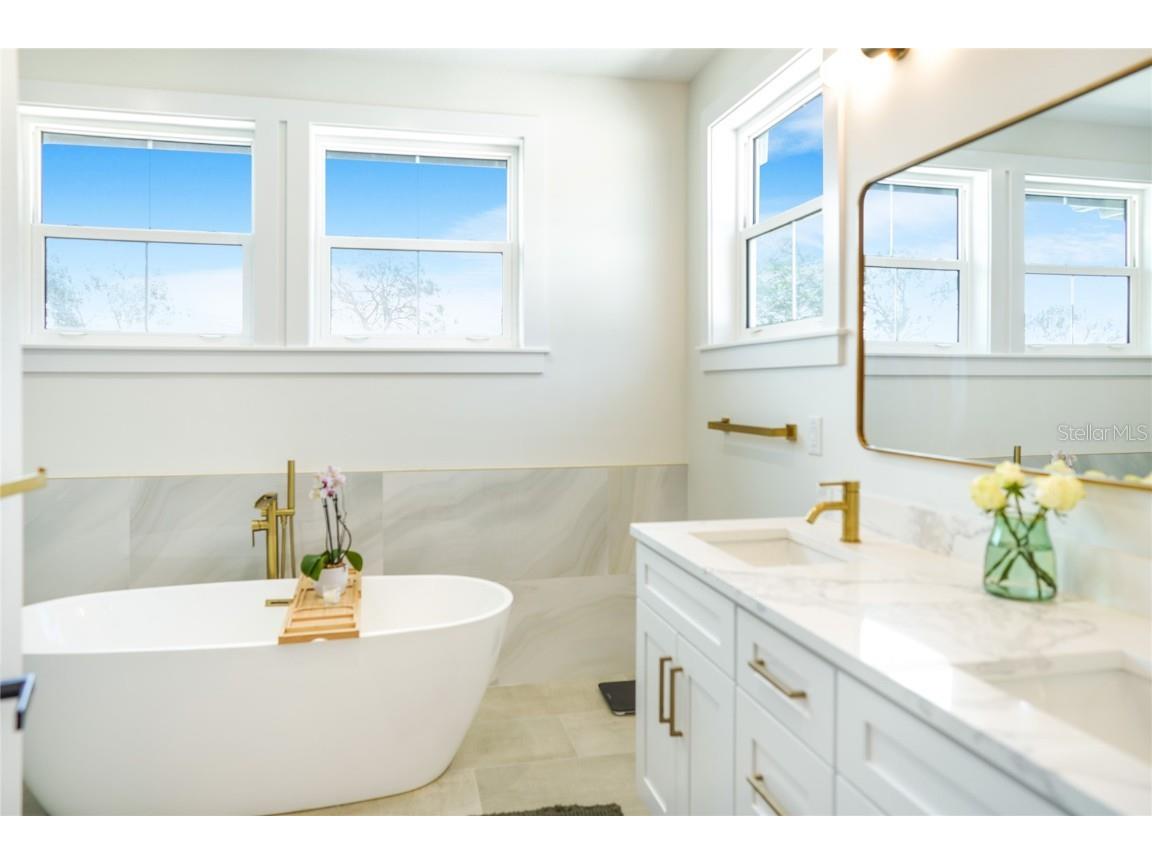 1725 Massachusetts Avenue NE Saint Petersburg FL 33703 TB8368130 image24