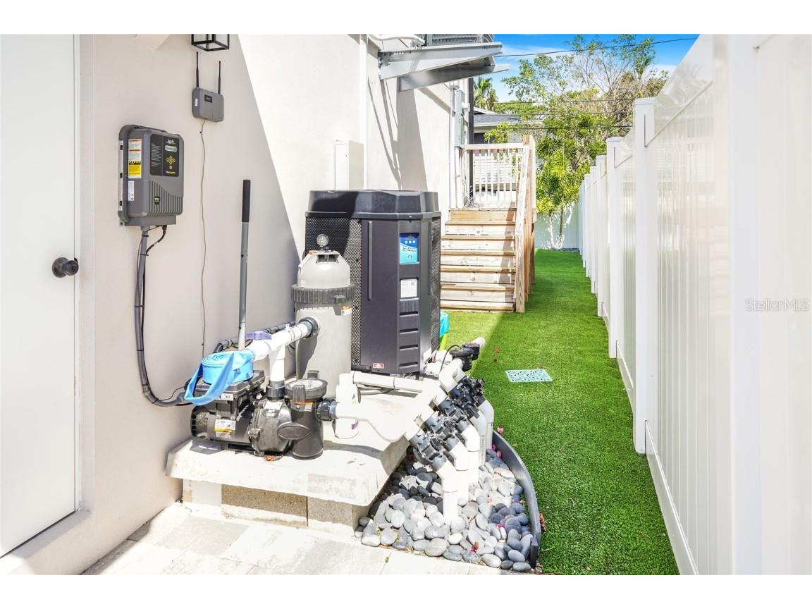 1725 Massachusetts Avenue NE Saint Petersburg FL 33703 TB8368130 image32