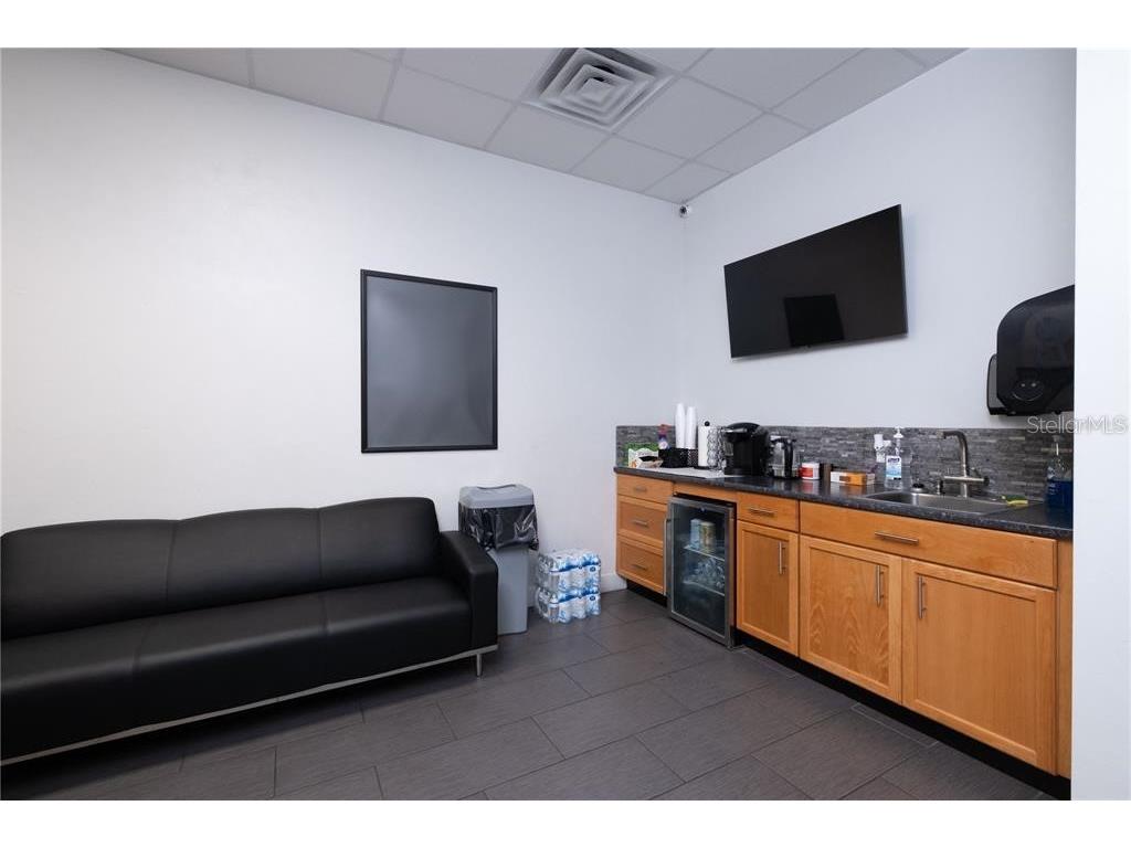 1725 N Main Street Gainesville FL 32609 GC518094 image23