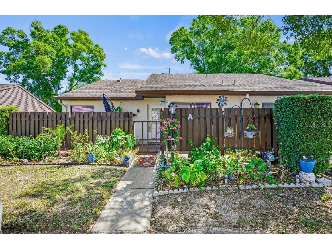 1725 Pine Ridge Way E #A Palm Harbor FL 34684 U8248385 image1