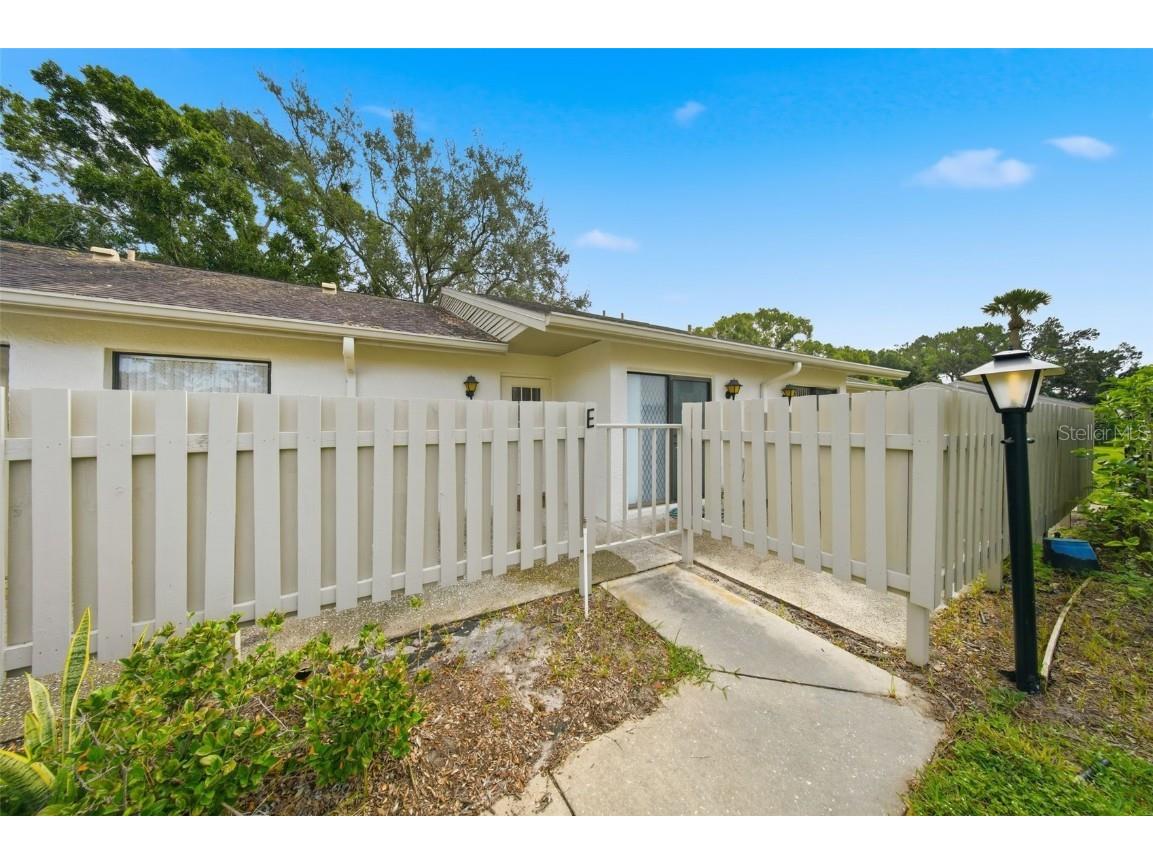 1725 Pine Ridge Way E #E Palm Harbor FL 34684 TB8458482 image29