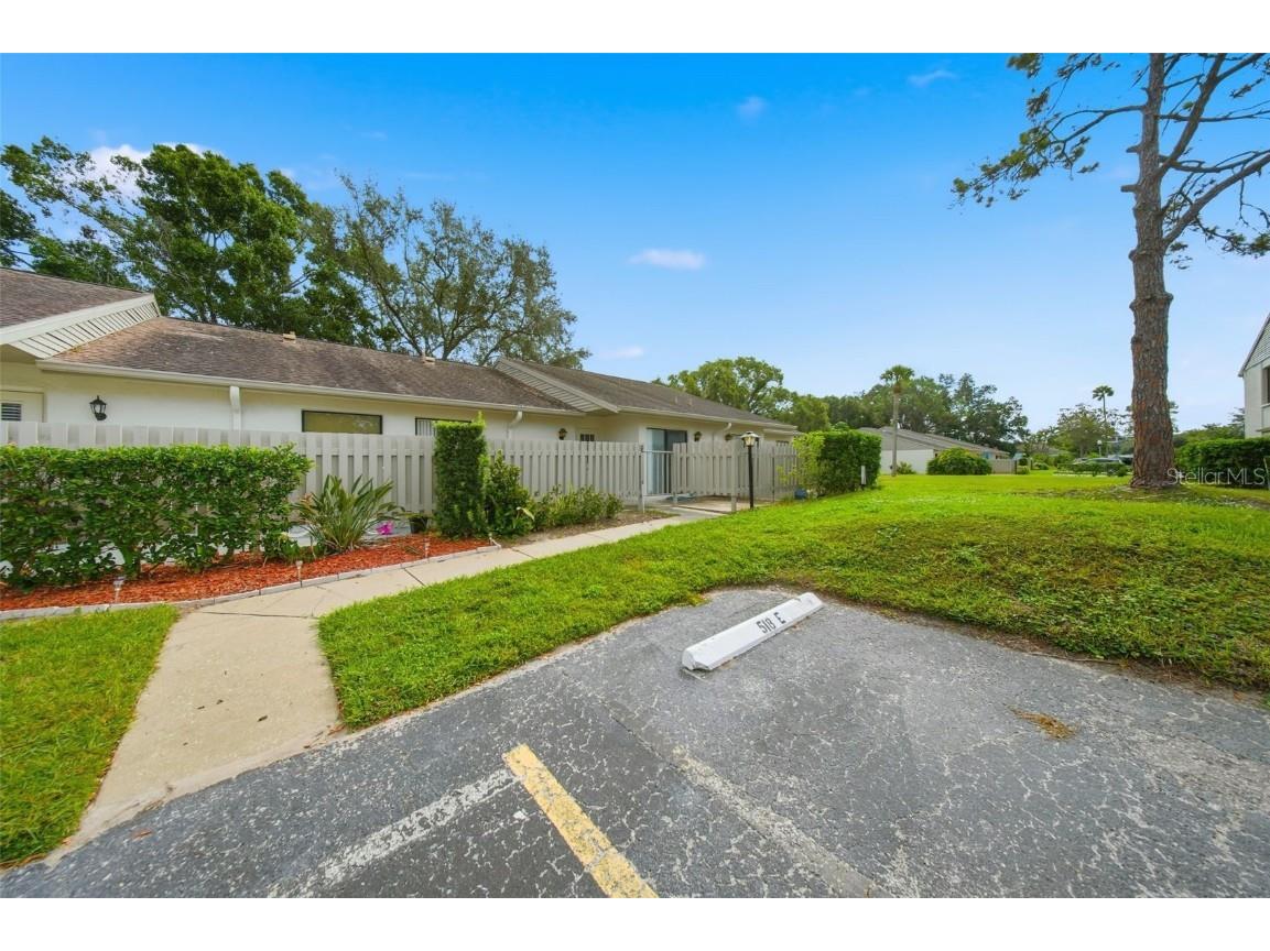 1725 Pine Ridge Way E #E Palm Harbor FL 34684 TB8458482 image32