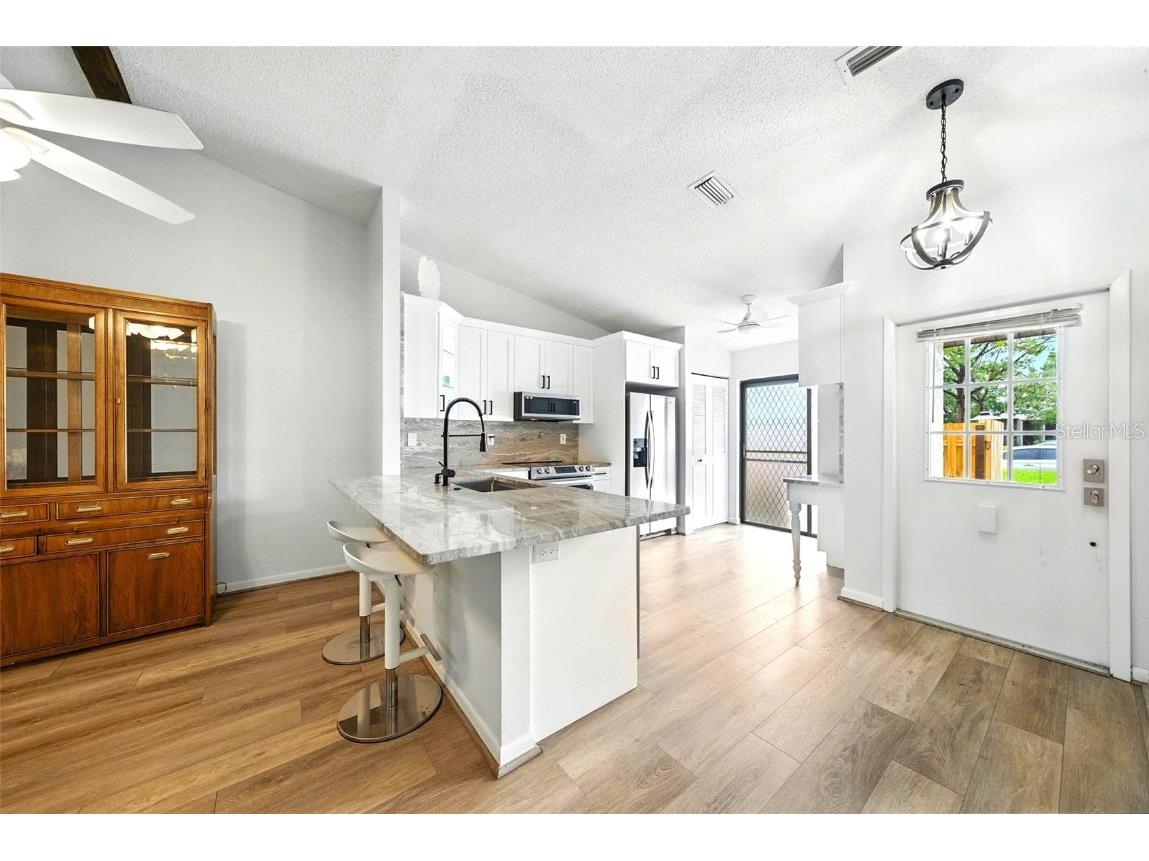 1725 Pine Ridge Way E #E Palm Harbor FL 34684 TB8458482 image5