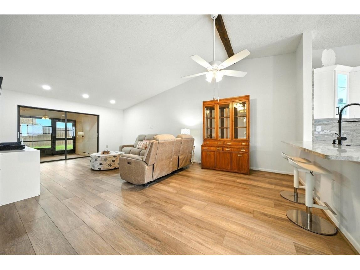 1725 Pine Ridge Way E #E Palm Harbor FL 34684 TB8458482 image7