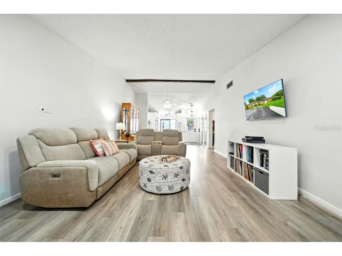 1725 Pine Ridge Way E #E Palm Harbor FL 34684 TB8458482 image8