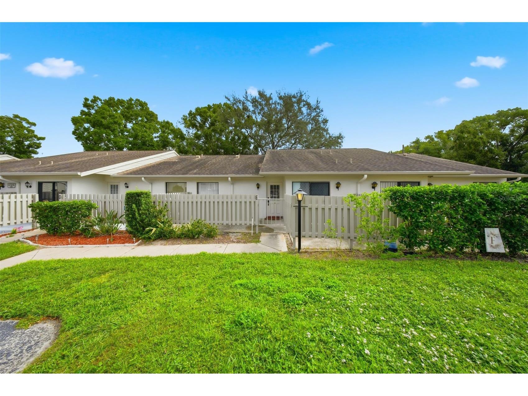 1725 Pine Ridge Way E #E Palm Harbor FL 34684 TB8479596 image1