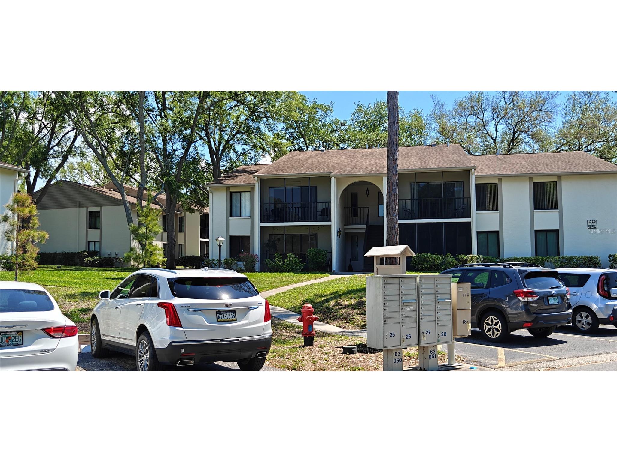 1725 Pine Ridge Way W #D-2 Palm Harbor FL 34684 TB8490672 image1