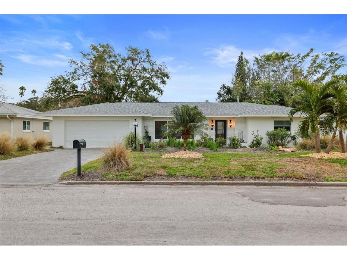 1725 Santa Barbara Drive Dunedin FL 34698 TB8339103 image1