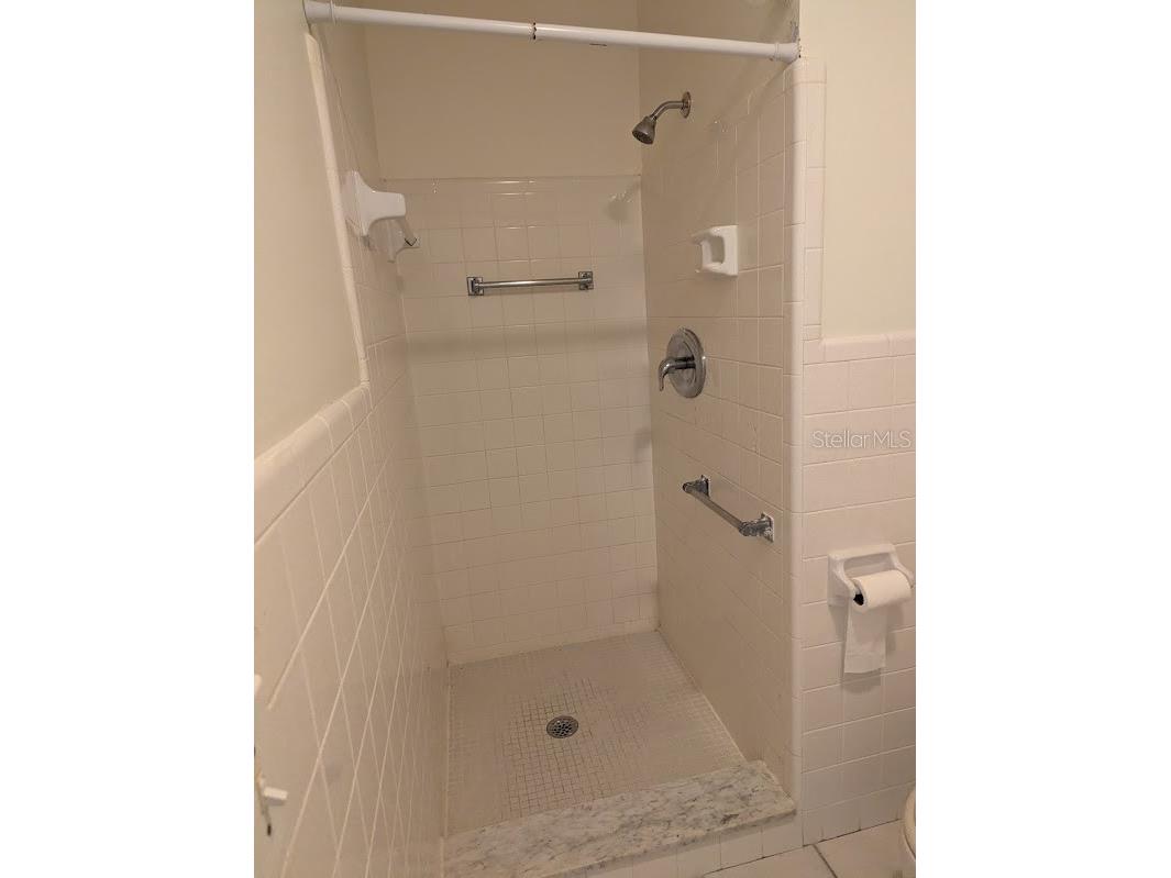 1725 Twin Oak Street Deltona FL 32725 V4948034 image10