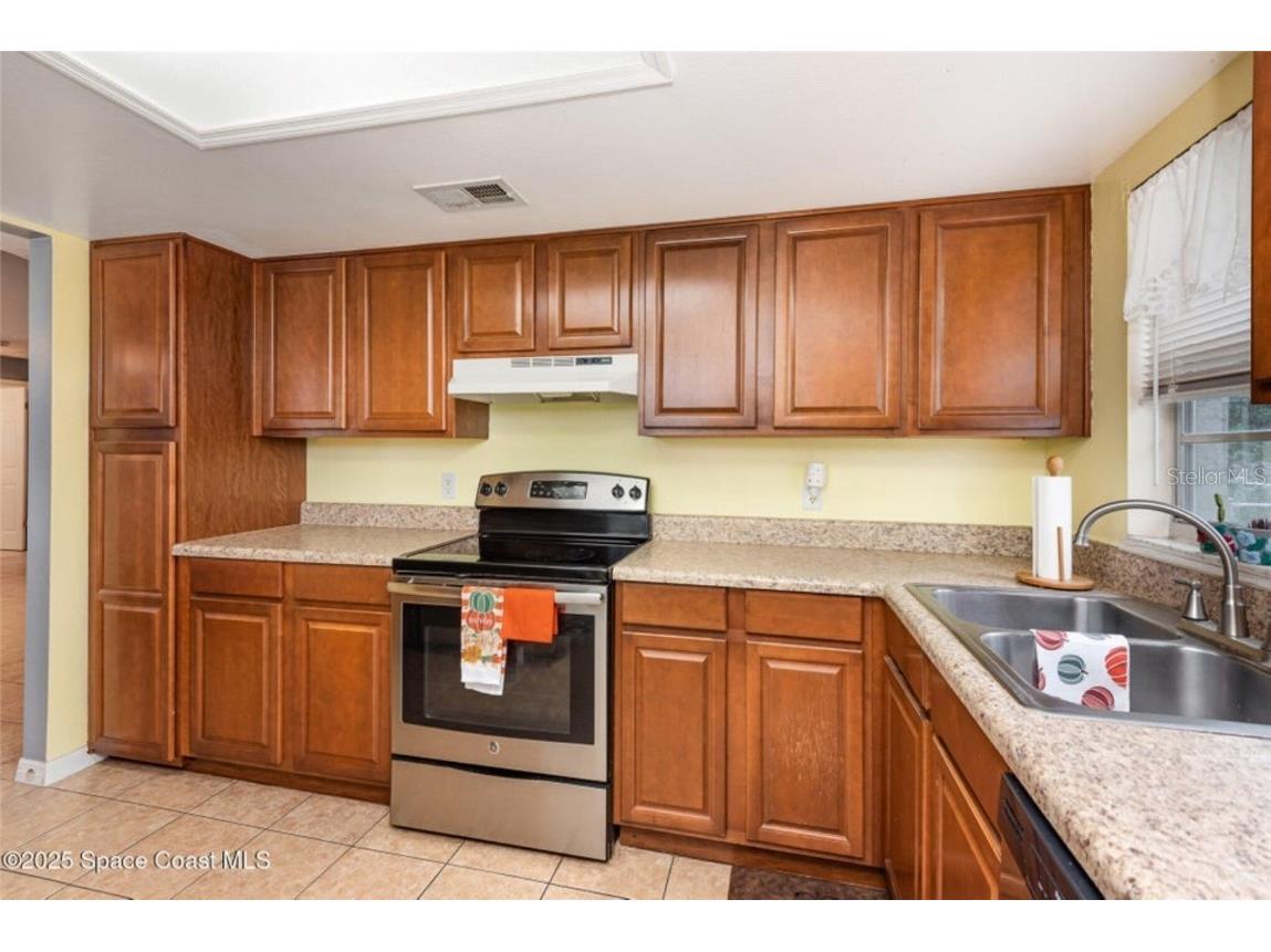 1725 Valley Forge Drive Titusville FL 32796 O6326836 image13