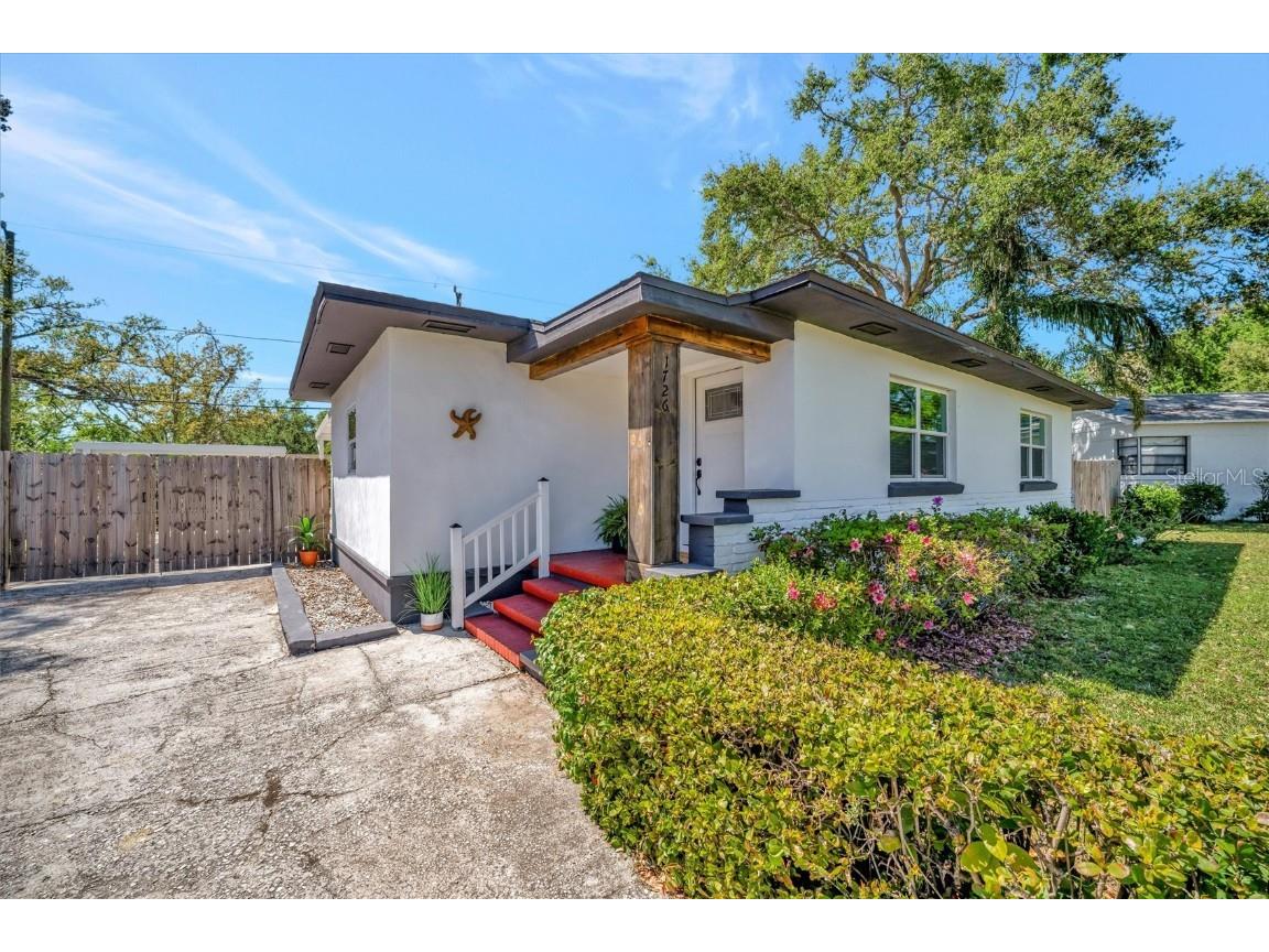 1726 25th Avenue S Saint Petersburg FL 33712 TB8366210 image1