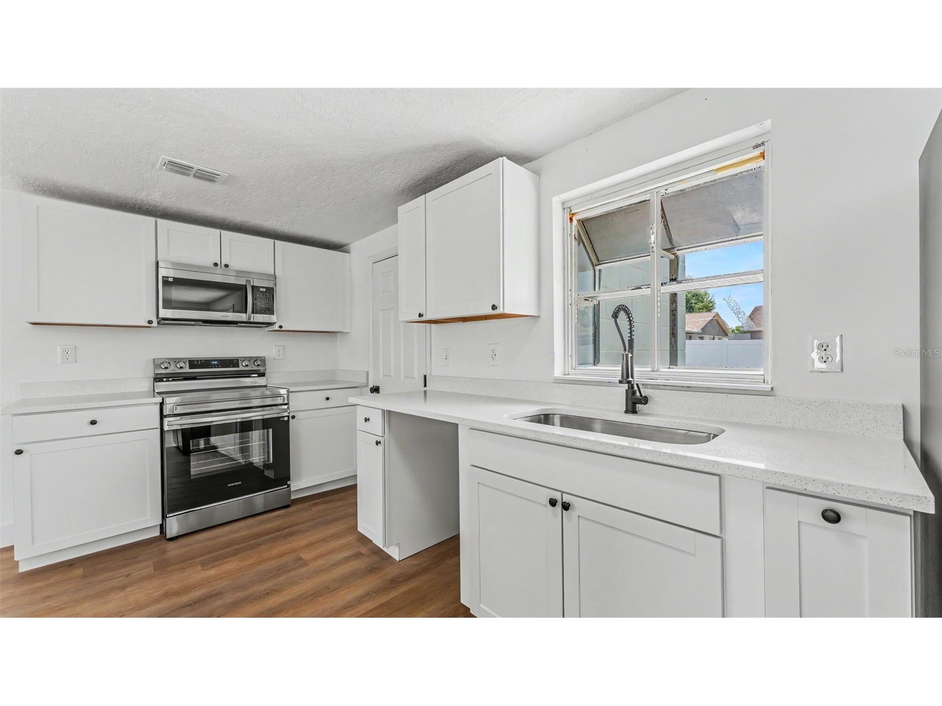 1726 Cordova Circle W Lakeland FL 33801 L4963141 image9