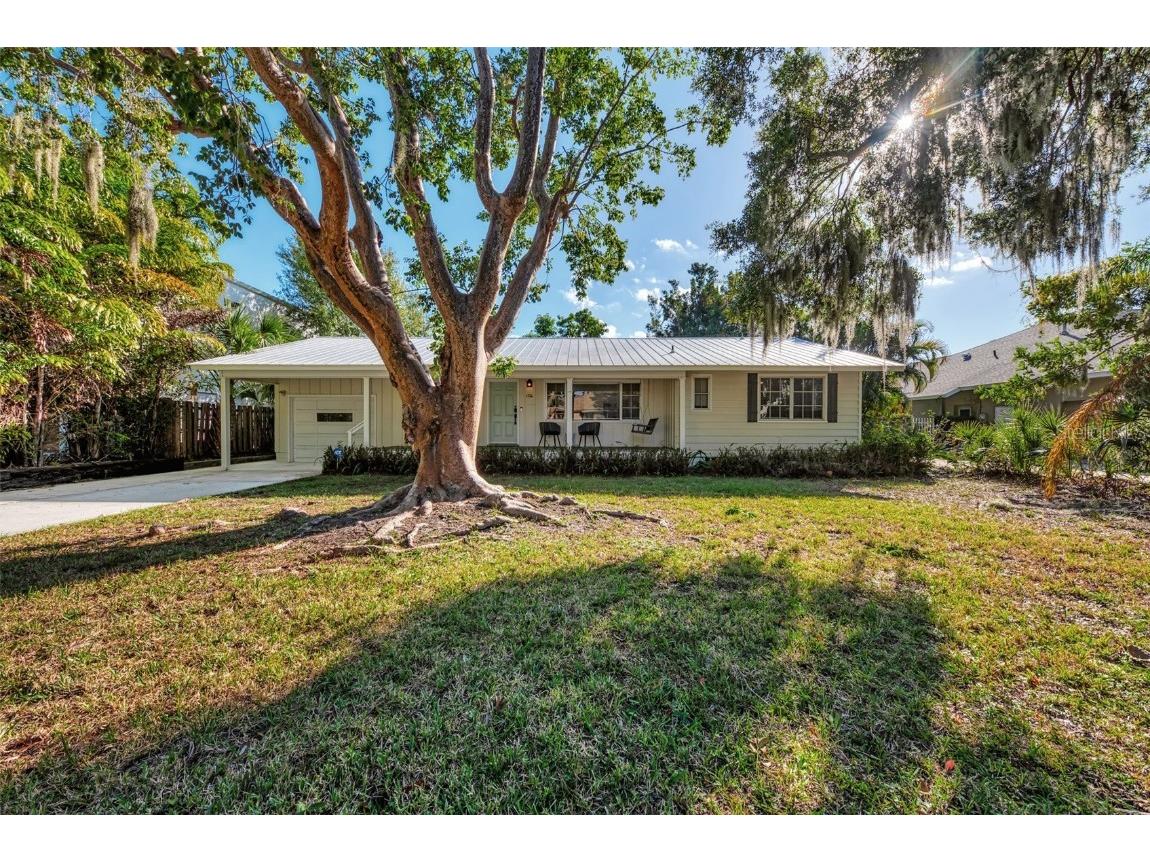 1726 Floyd Street Sarasota FL 34239 A4664721 image1