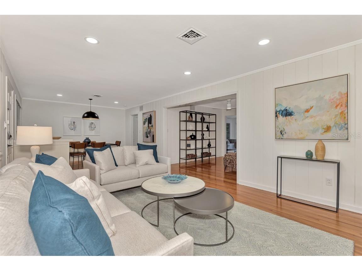 1726 Floyd Street Sarasota FL 34239 A4664721 image10