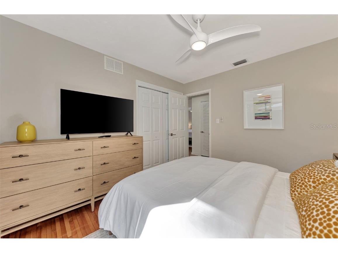 1726 Floyd Street Sarasota FL 34239 A4664721 image29