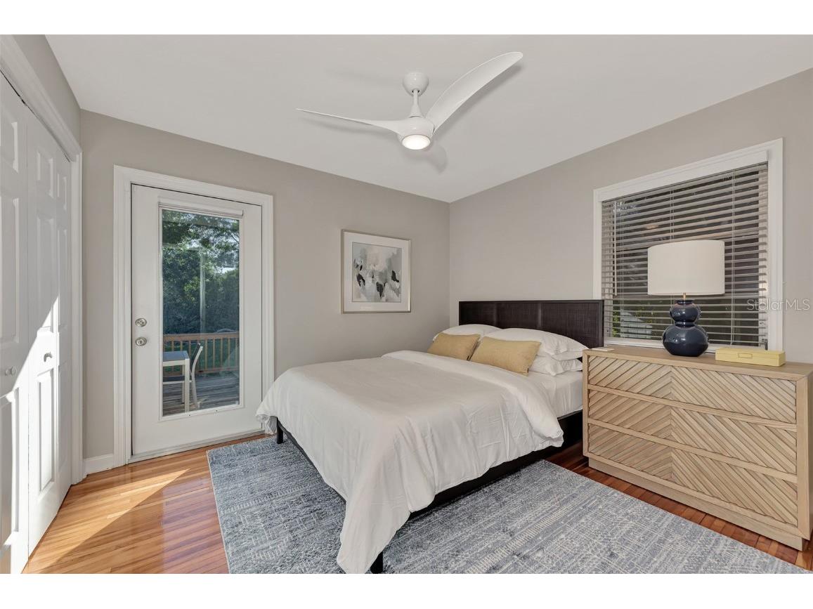 1726 Floyd Street Sarasota FL 34239 A4664721 image32
