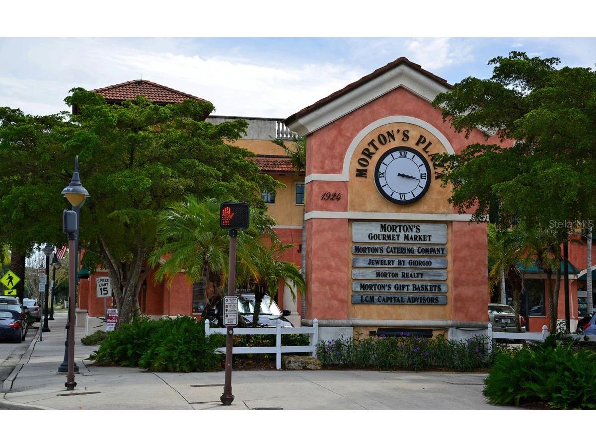 1726 Floyd Street Sarasota FL 34239 A4664721 image49