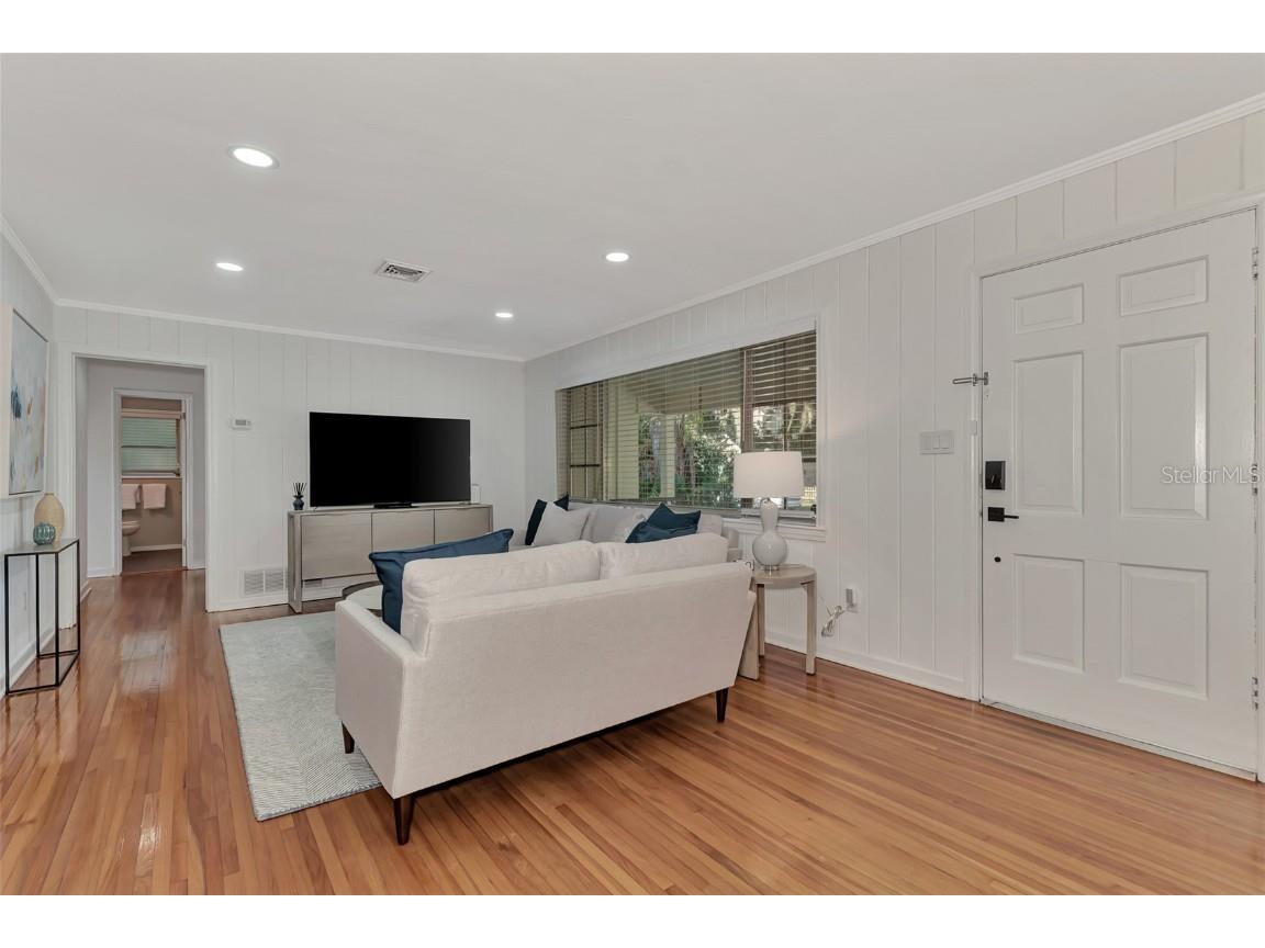 1726 Floyd Street Sarasota FL 34239 A4664721 image6