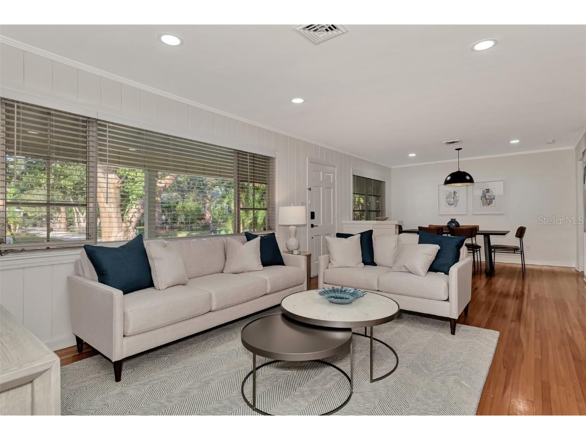 1726 Floyd Street Sarasota FL 34239 A4664721 image9