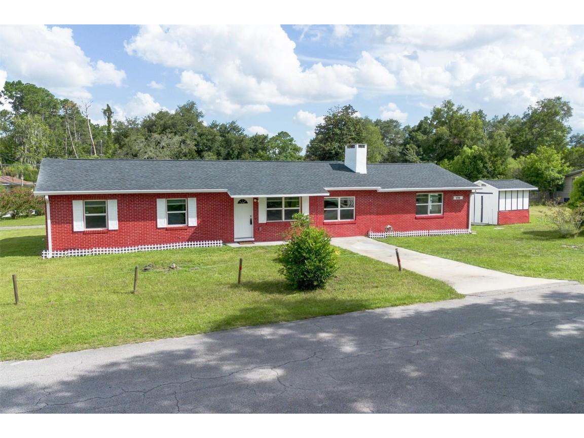 1726 Pine Avenue Deland FL 32724 V4937506 image1