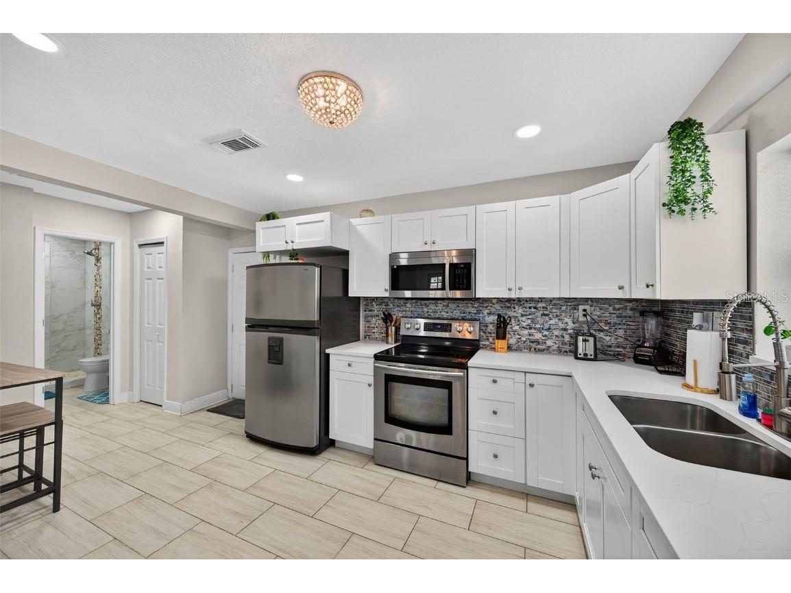 1726 W Humphrey Street Tampa FL 33604 TB8418477 image11